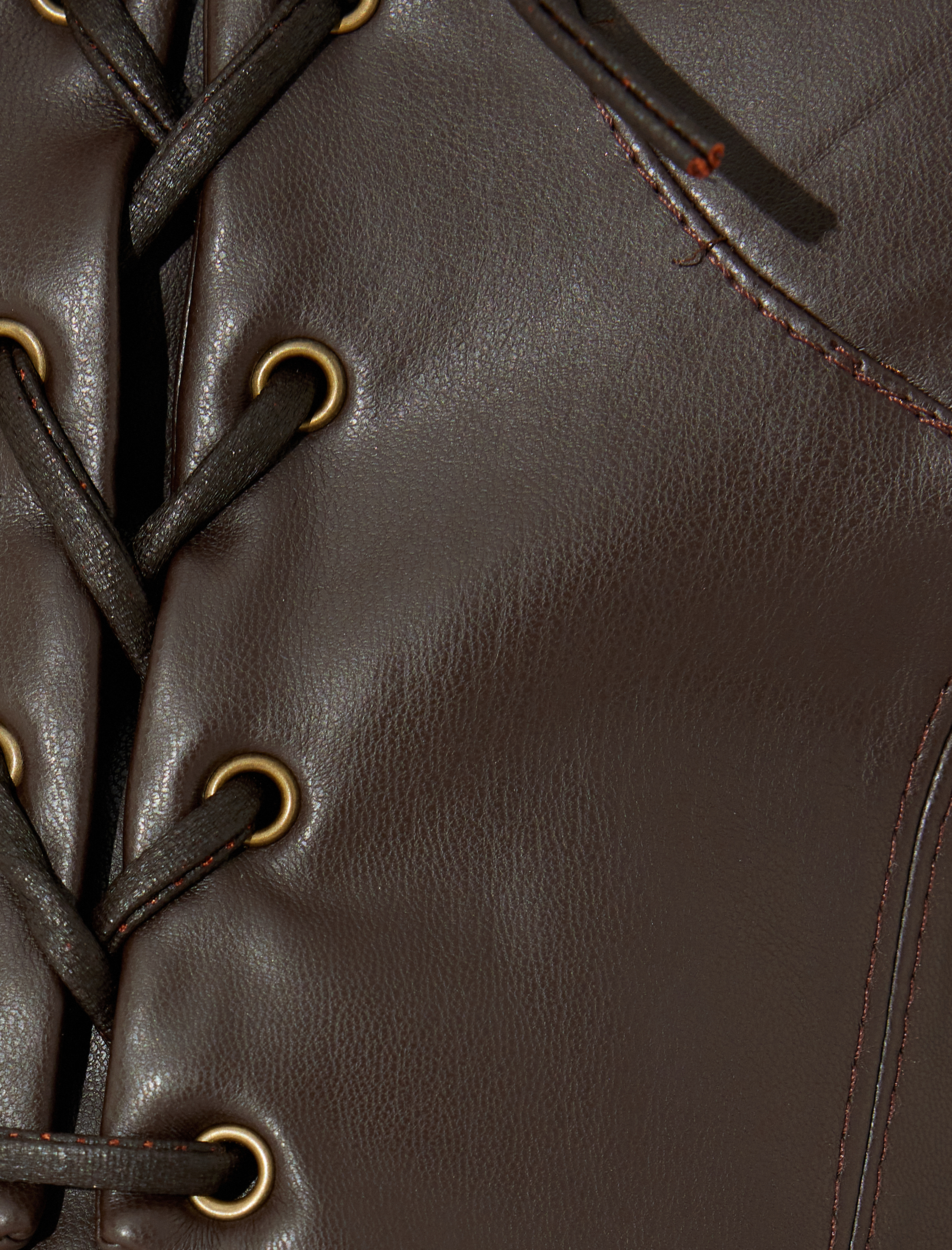   Dokulu Balon Kol Kalp Yaka Bağlamalı Suni Deri Crop Bluz