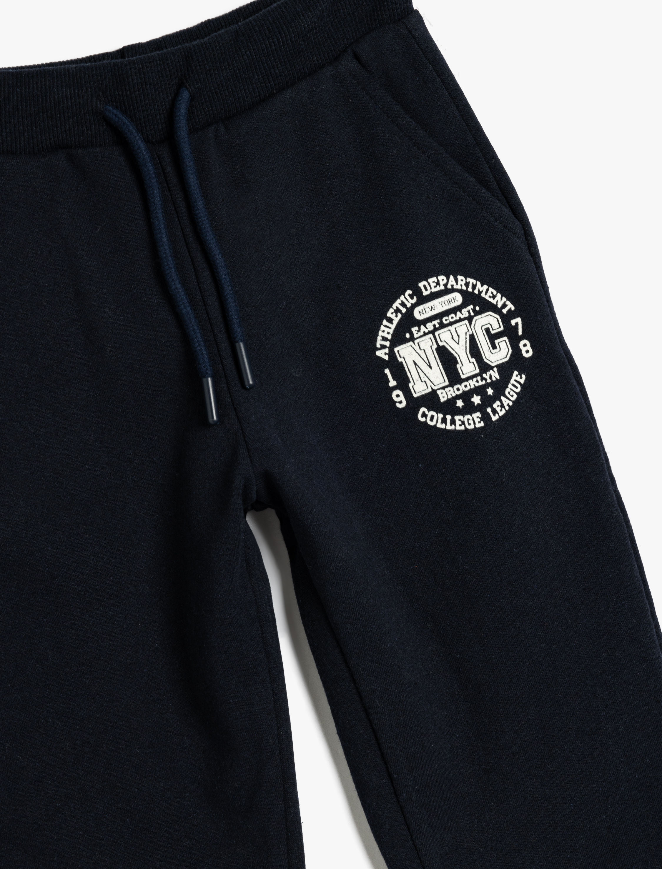  Erkek Çocuk Jogger Eşofman Altı Beli Bağlamalı Baskı Detaylı Cepli Şardonlu