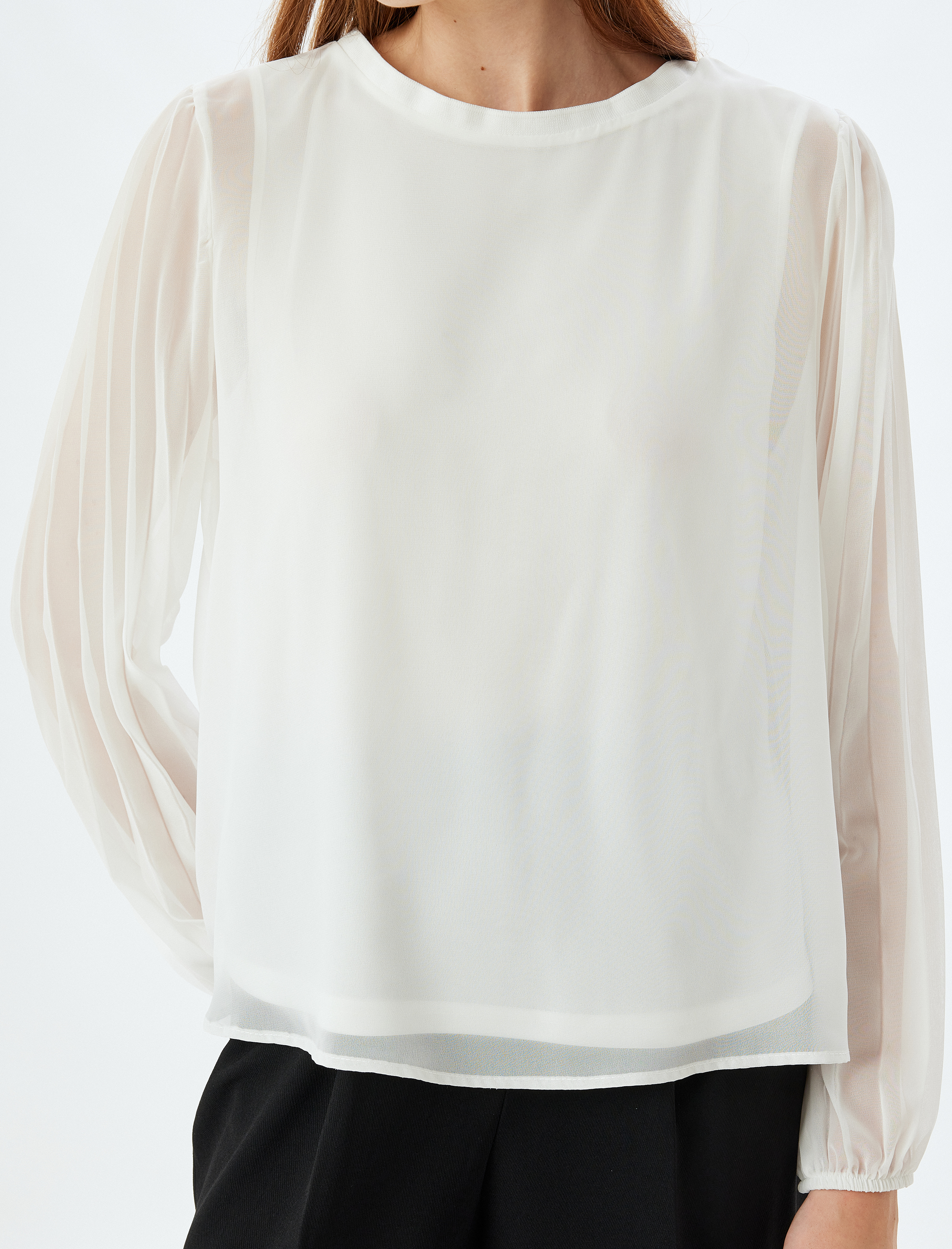 Şifon Bluz Yuvarlak Yaka Uzun Pileli Tül Kollu