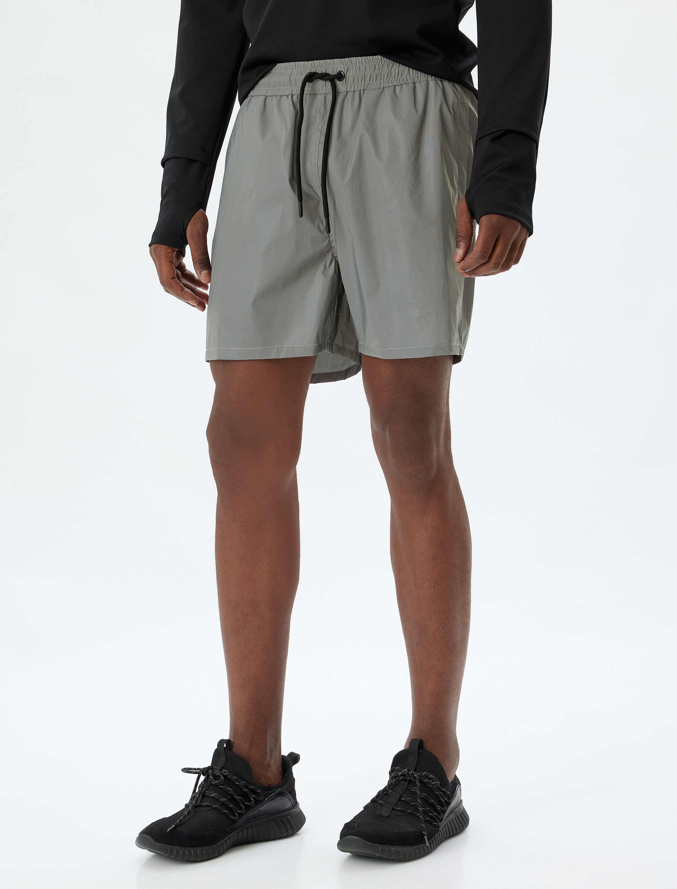   Spor Şort Bermuda Beli Bağcıklı Paraşüt Kumaş Cep Detaylı