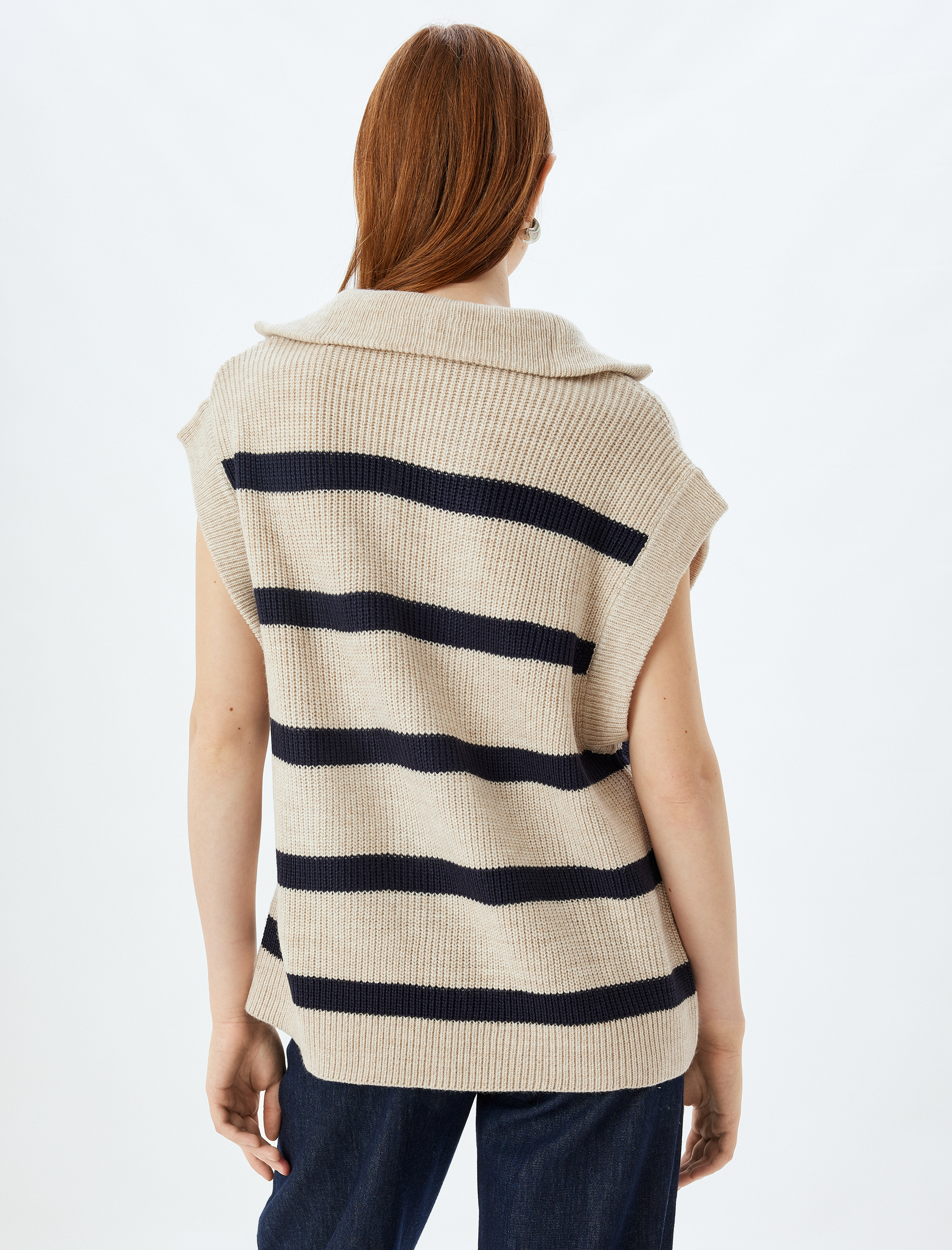Triko Oversize Süveter Yarım Fermuar Detaylı Dik Yaka Kolsuz