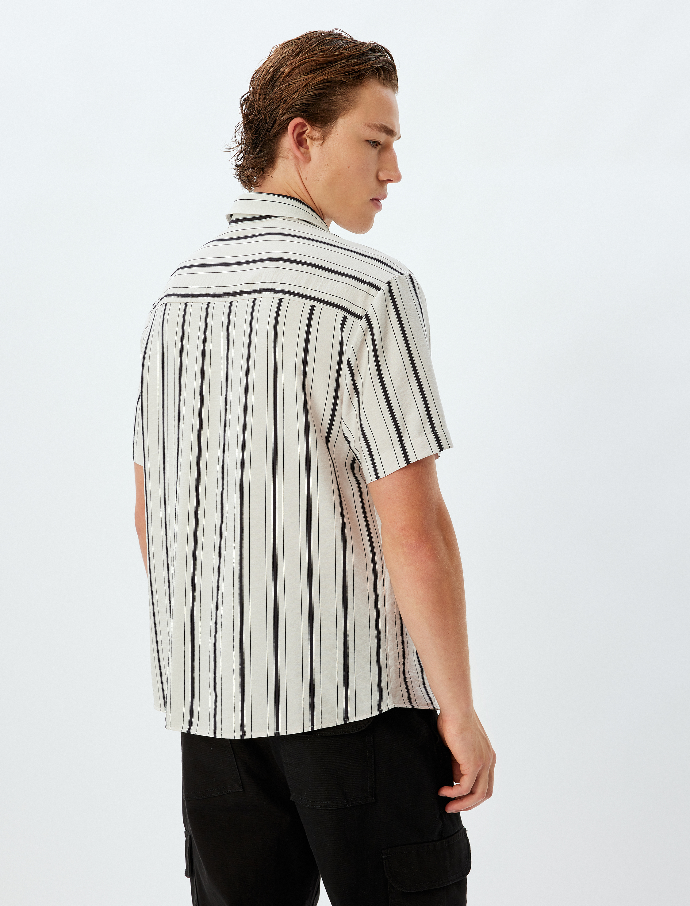   Viskon Çizgili Kısa Kollu Gömlek Regular Fit