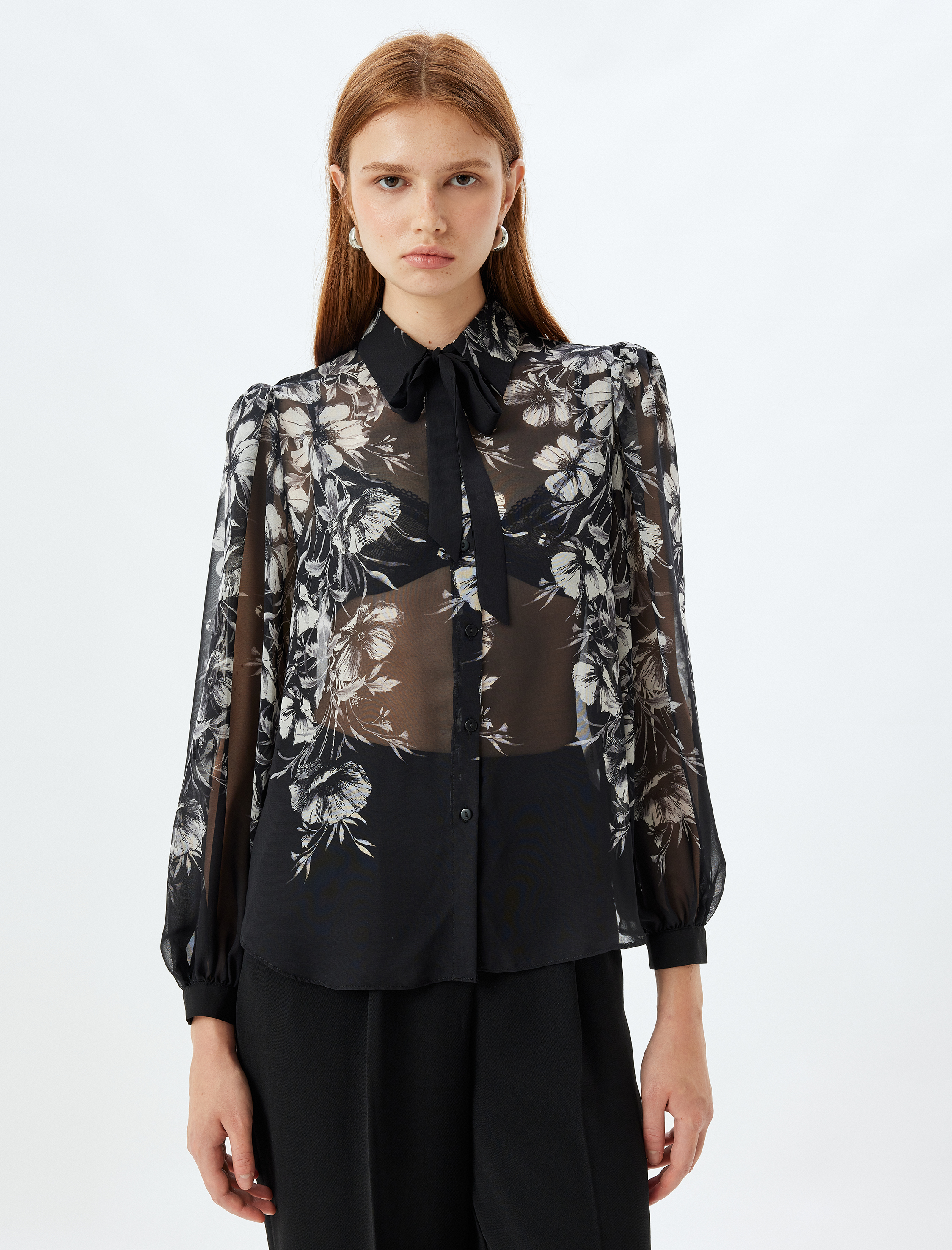 Çiçekli Transparan Şifon Gömlek Kabarık Uzun Balon Kol Kurdele Detaylı