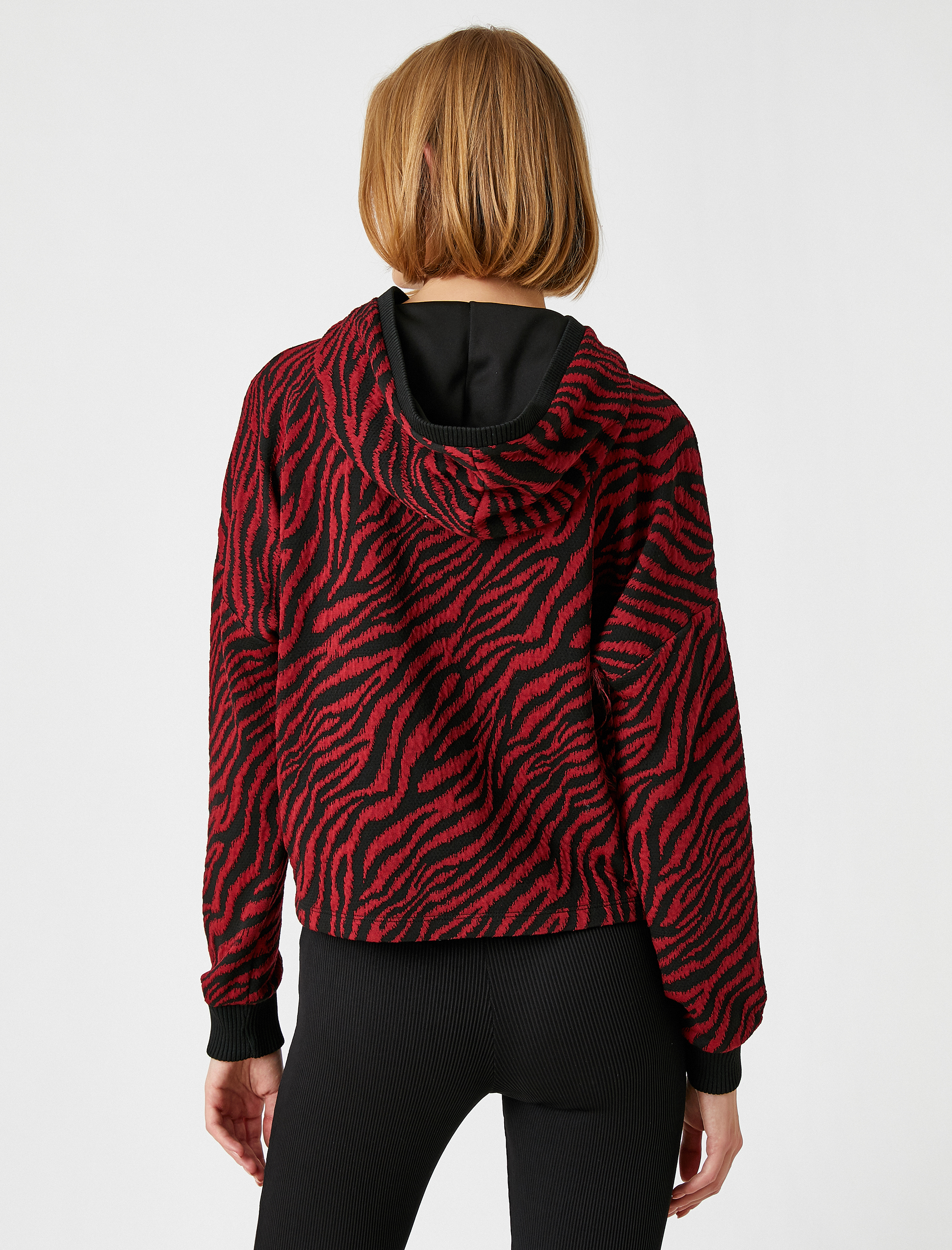   Kapüşonlu Desenli Sweatshirt
