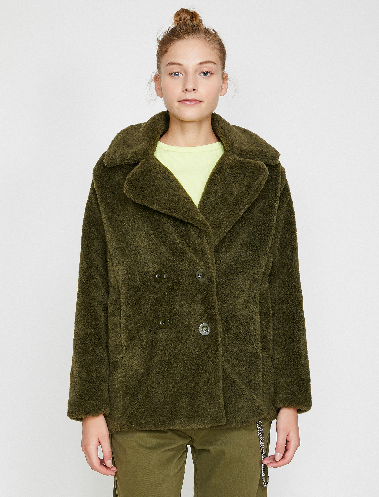   Düğme Detaylı Kaban