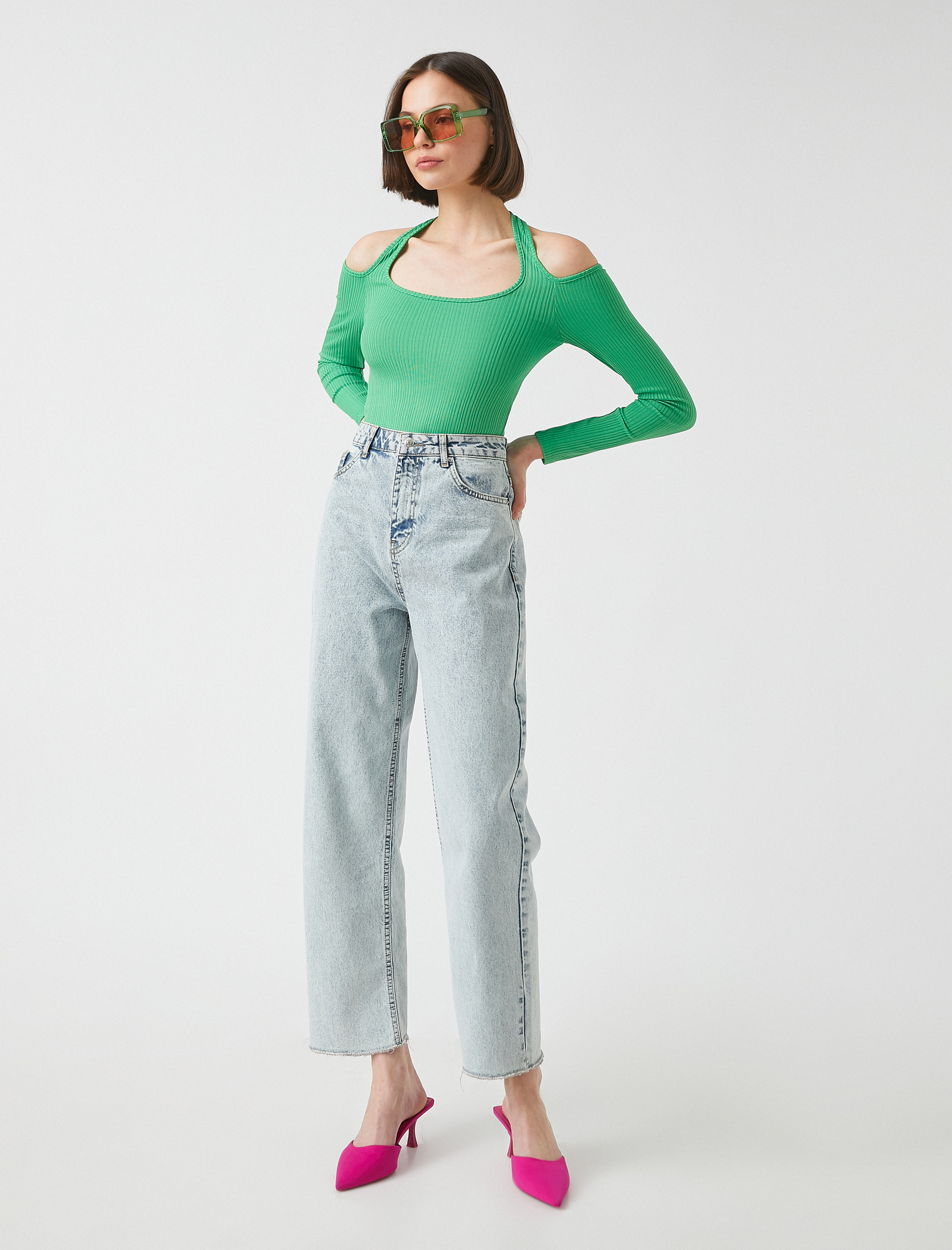   Halter Yaka Tişört Uzun Kollu Omuzları Pencere Detaylı Sırt Dekolteli