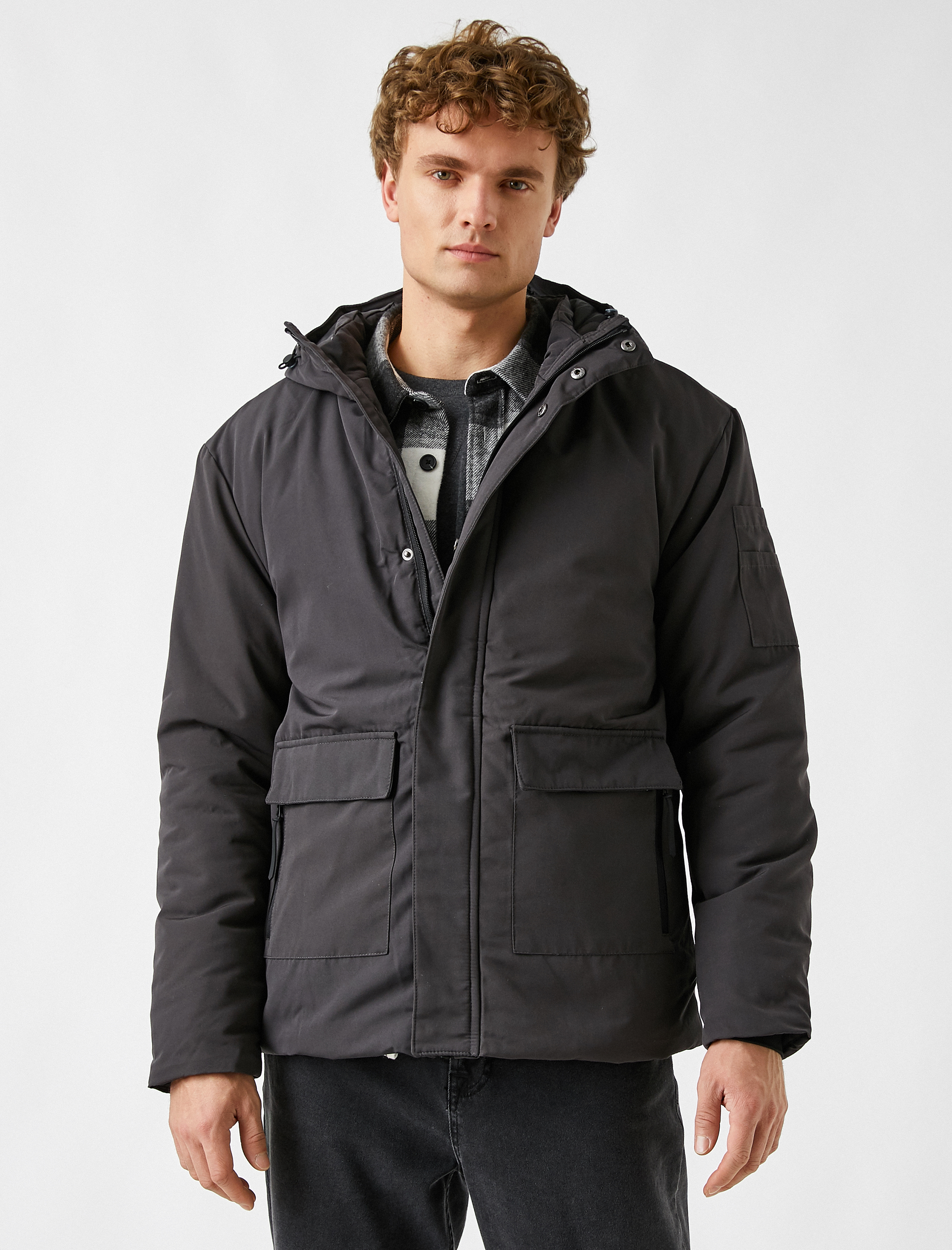   Kapşonlu Kışlık Mont