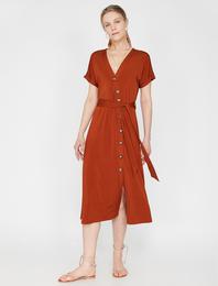 Düğme Detaylı Elbise