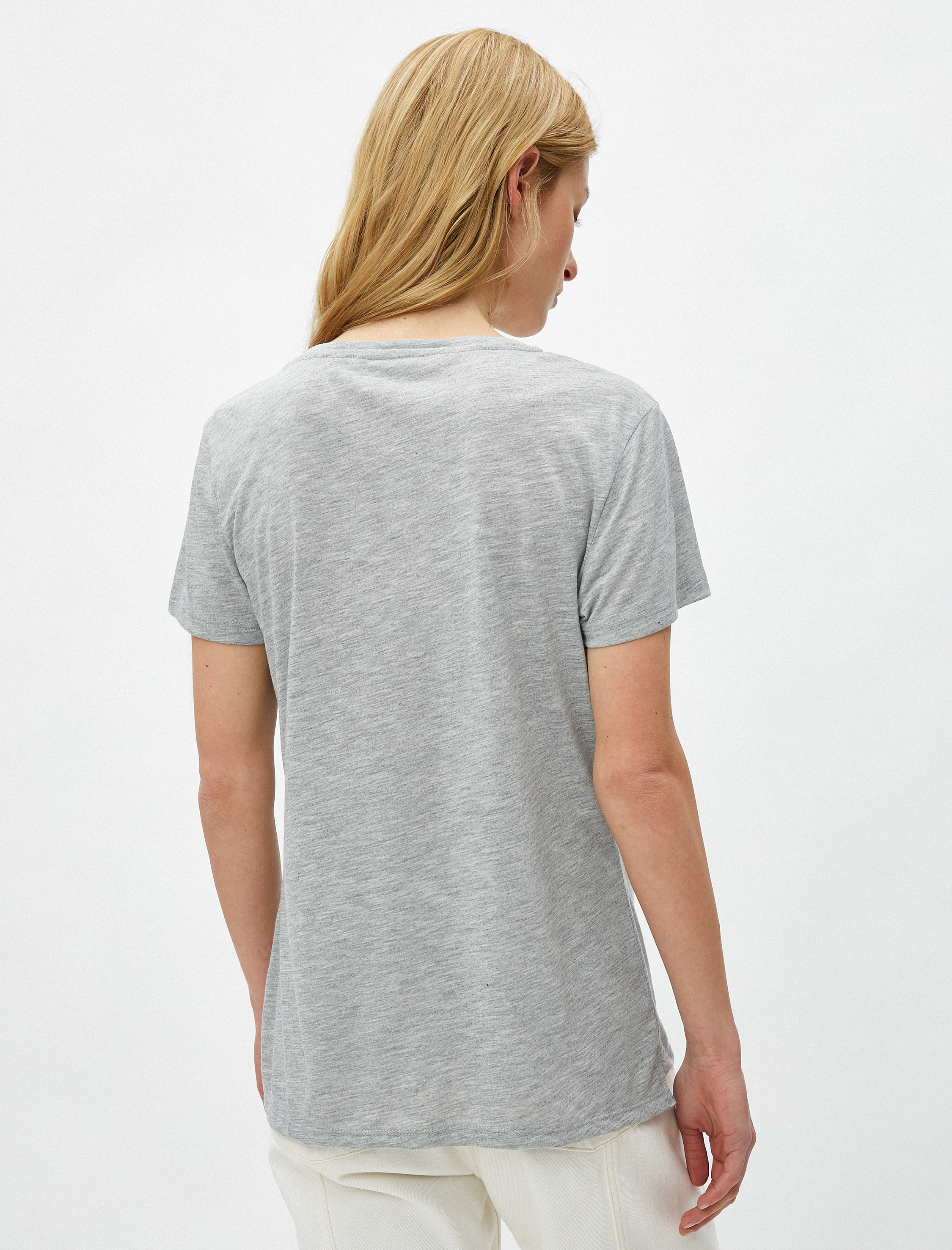   Payetli Tişört Simli Cep Detaylı V Yaka Kısa Kollu