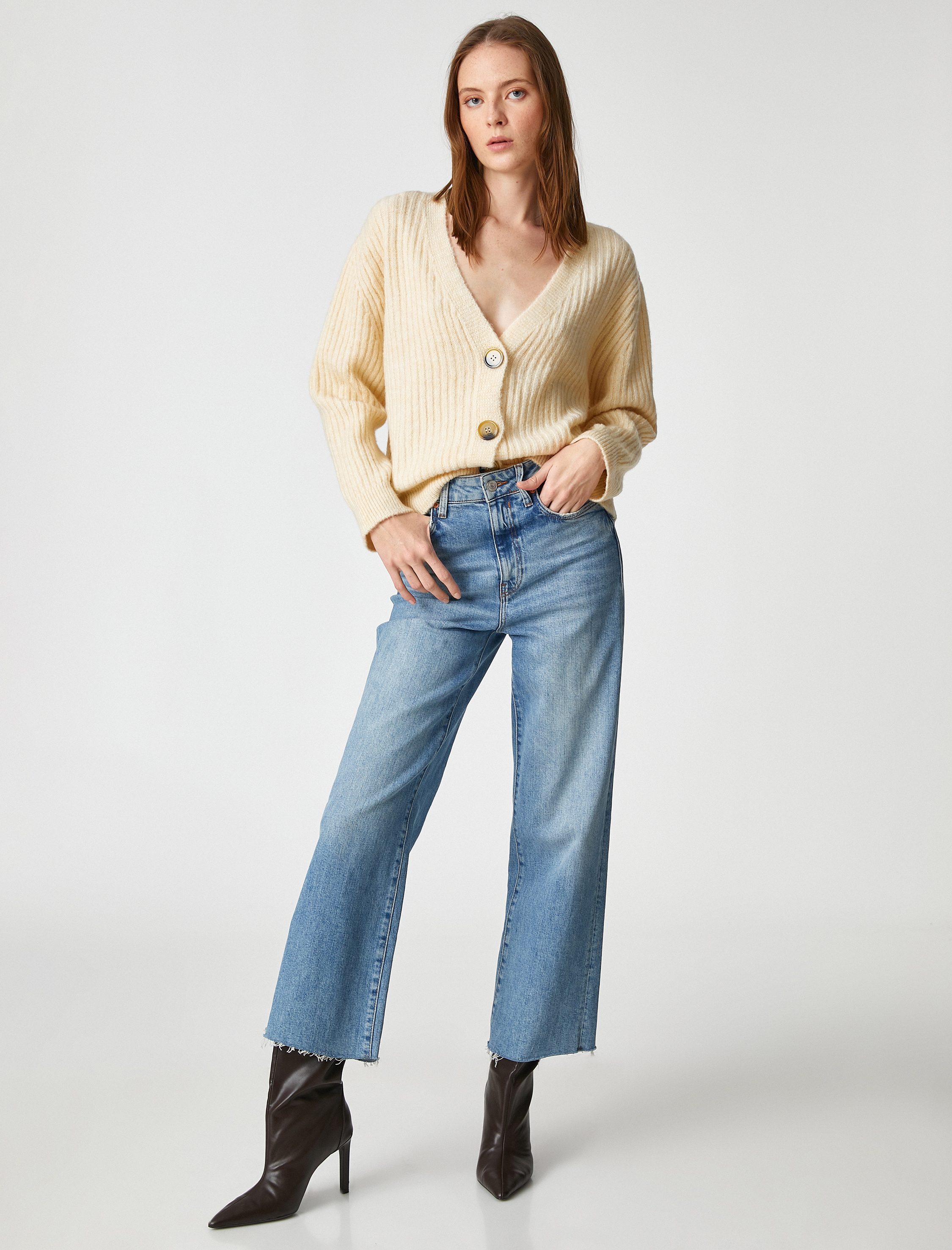   Düğmeli Ribanalı Triko Hırka