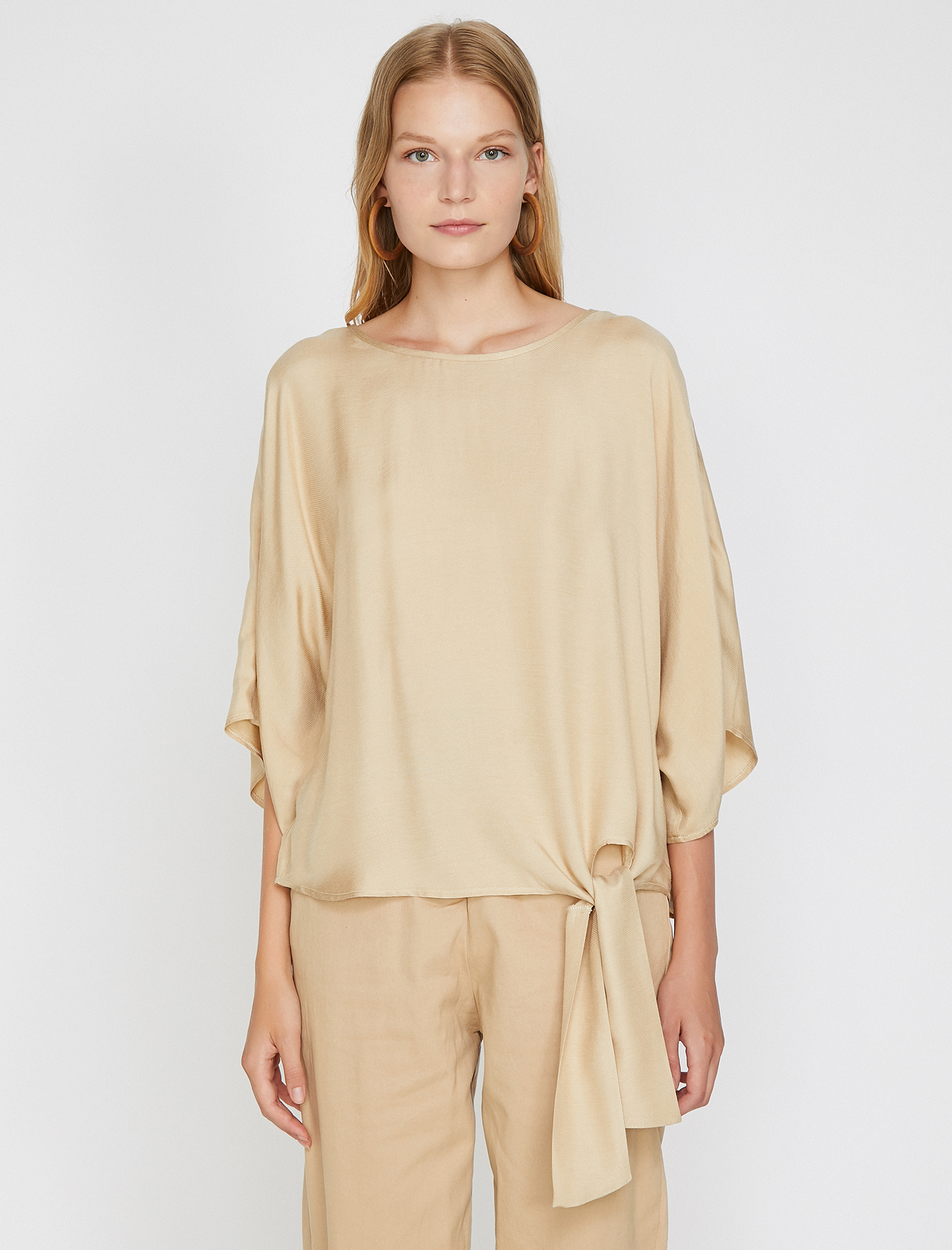   Beli Bağlamalı Bluz