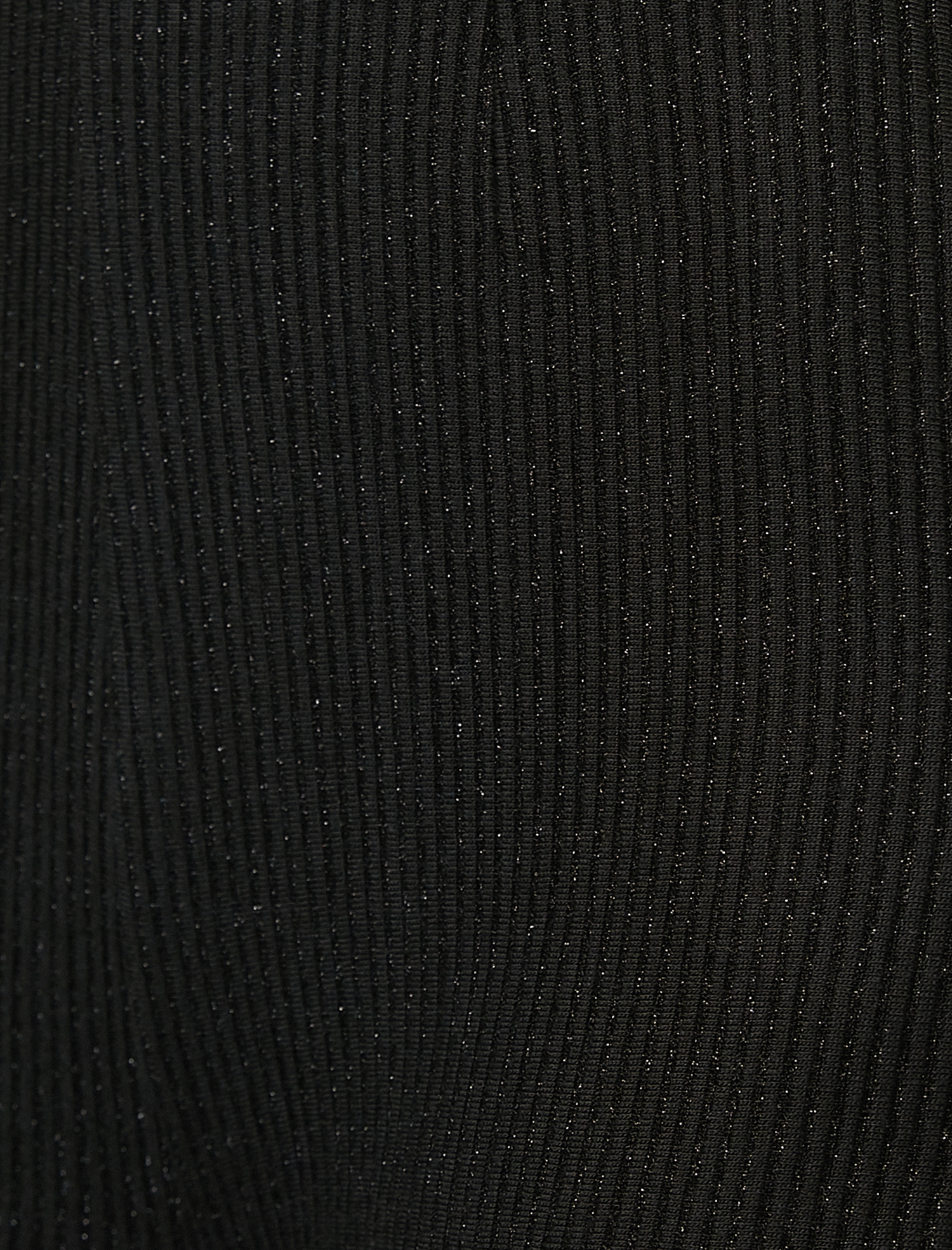   Düğme Detaylı Tişört