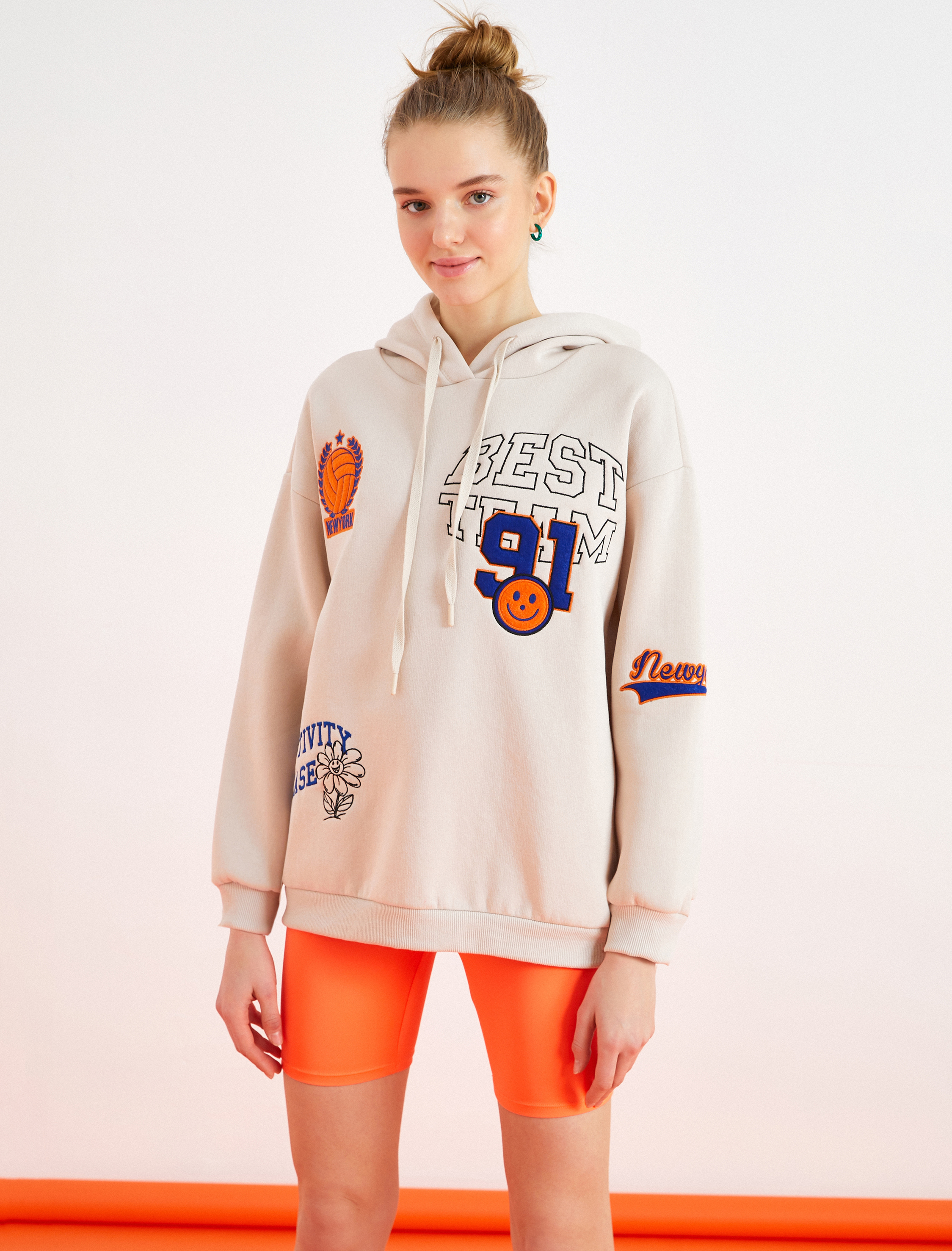   Kapüşonlu Baskılı Sweatshirt