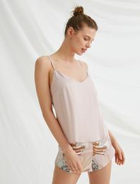 V Yaka Pijama Üstü İnce Askılı