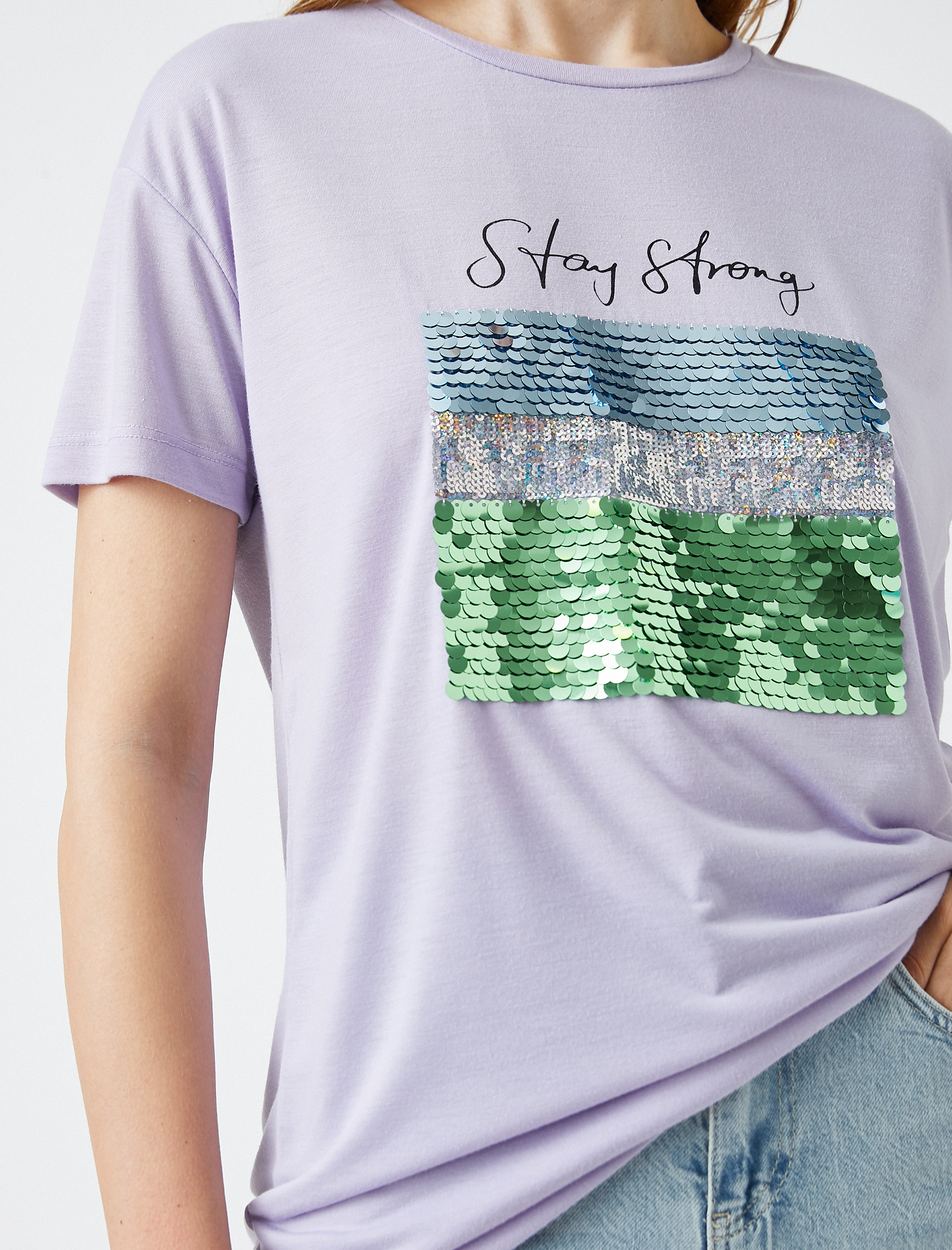   Bisiklet Yaka Payetli Baskılı Kısa Kollu Tişört