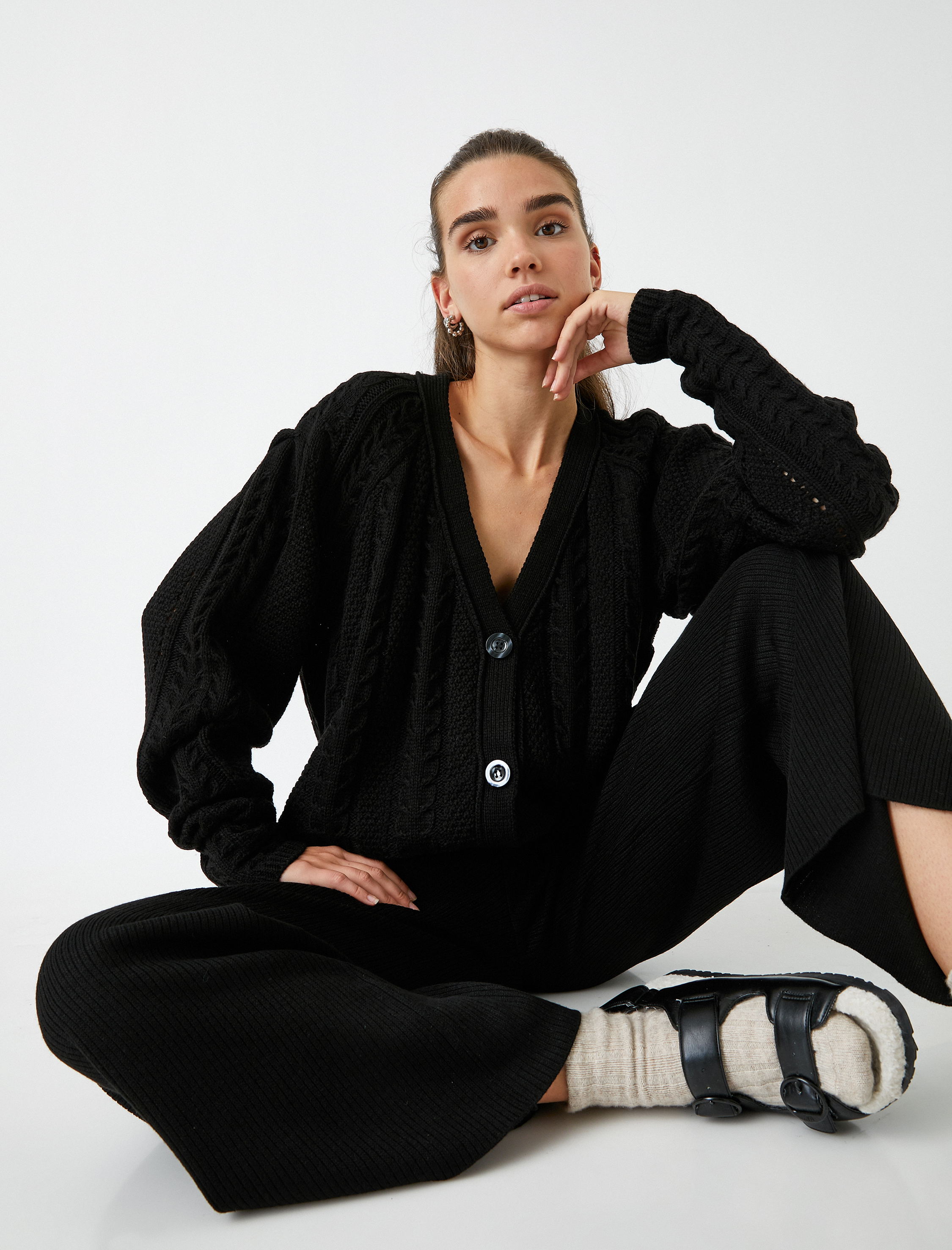   Düğmeli Triko Hırka