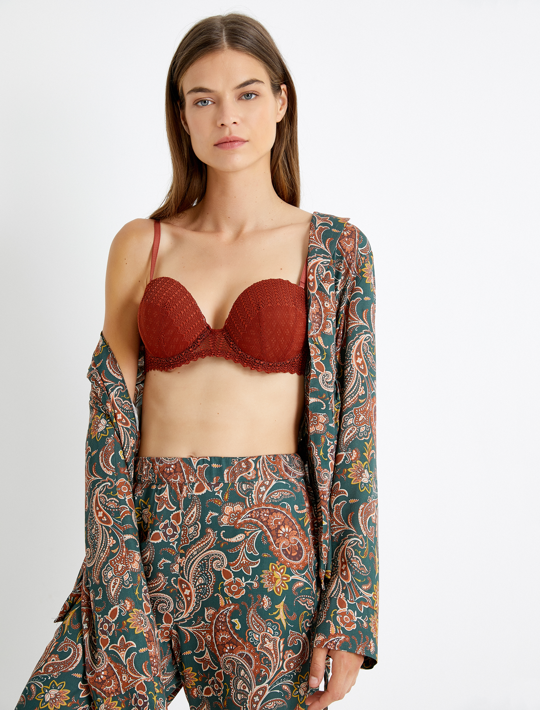   Destekli Sütyen Dantelli Ekstra Dolgulu