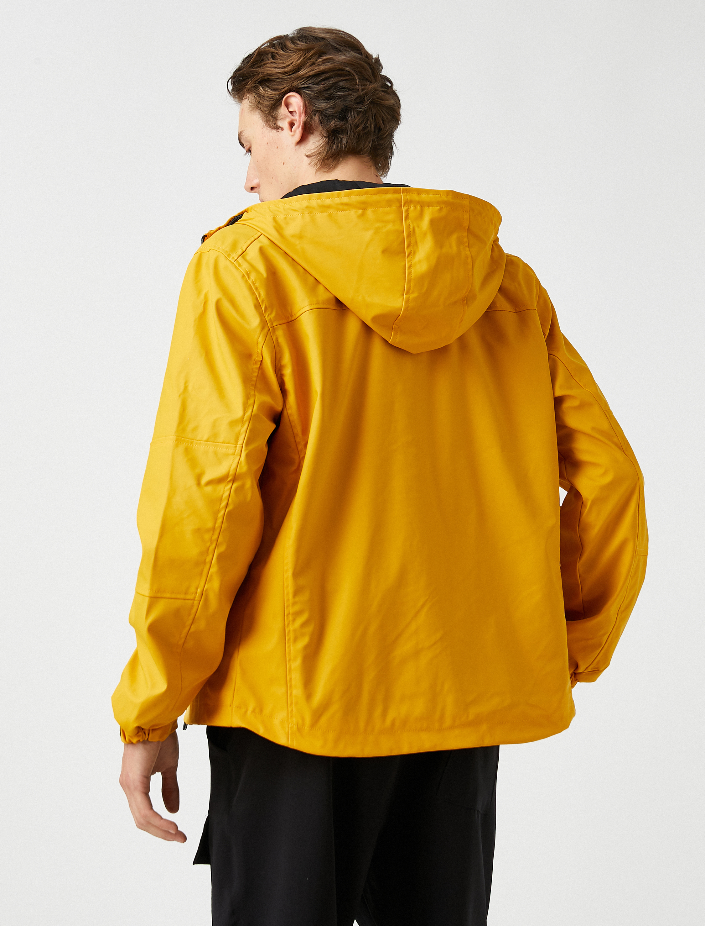   Deri Görünümlü Yağmurluk Kapşonlu Su Geçirmez