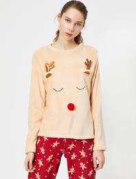 Yılbaşı Temalı Pijama Üstü İşlemeli