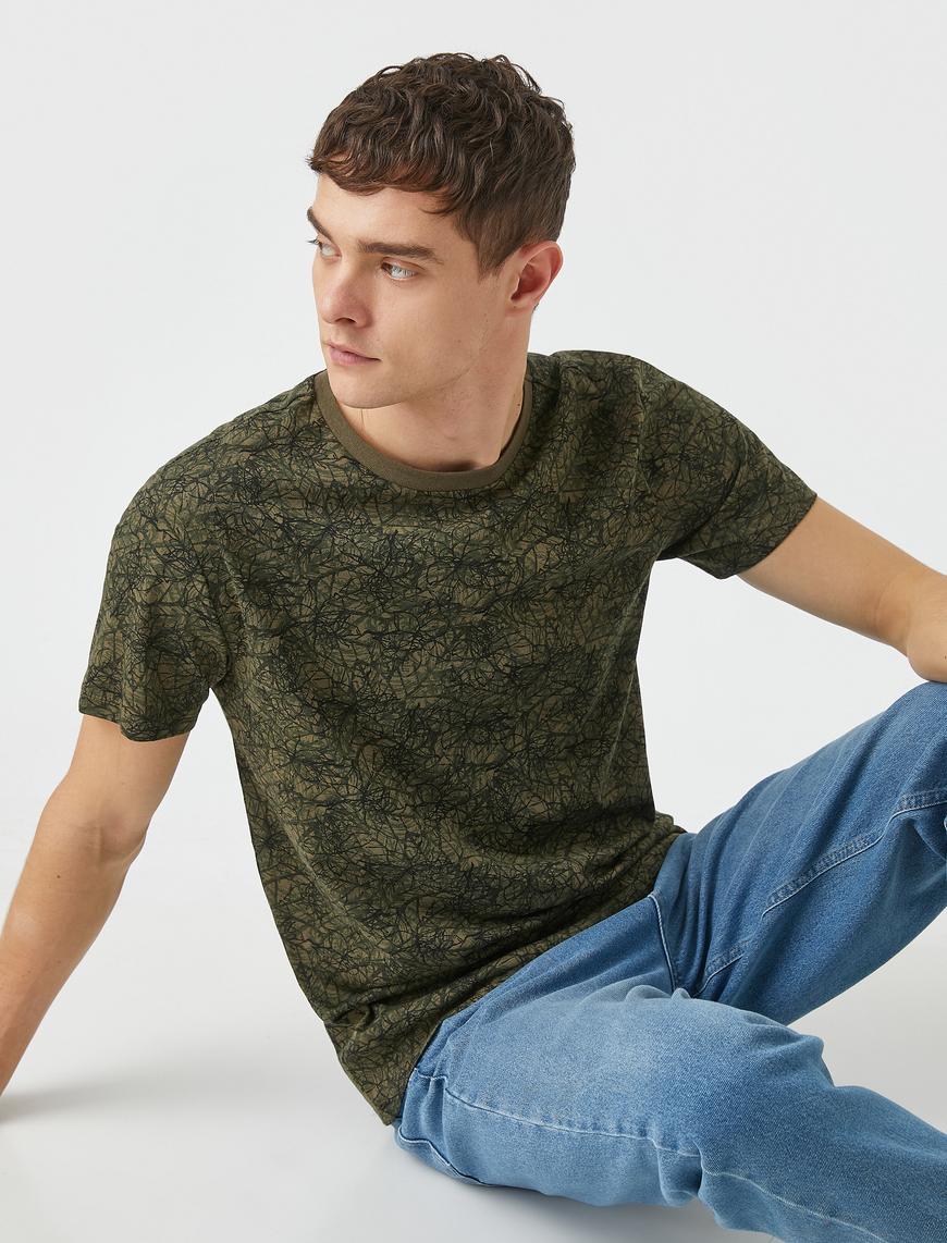   Slim Fit Desenli Tişört