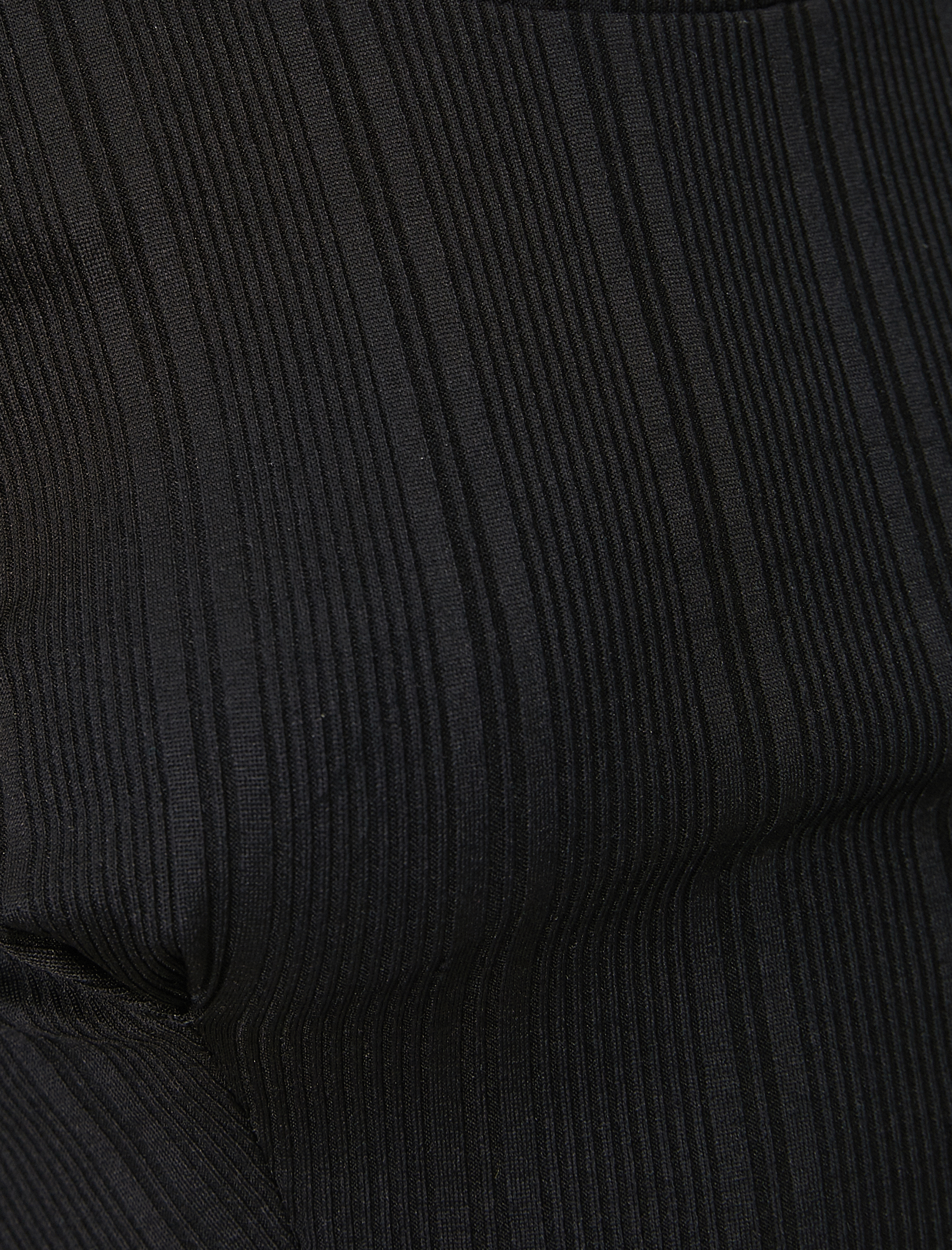   Fırfır Detaylı Tişört