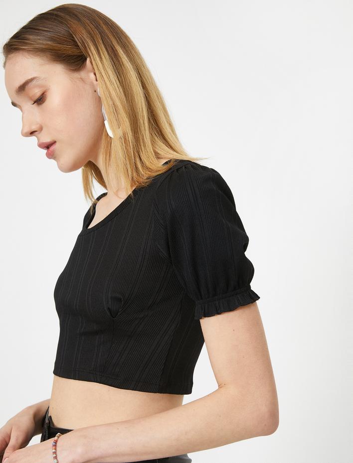  Fırfır Detaylı Tişört