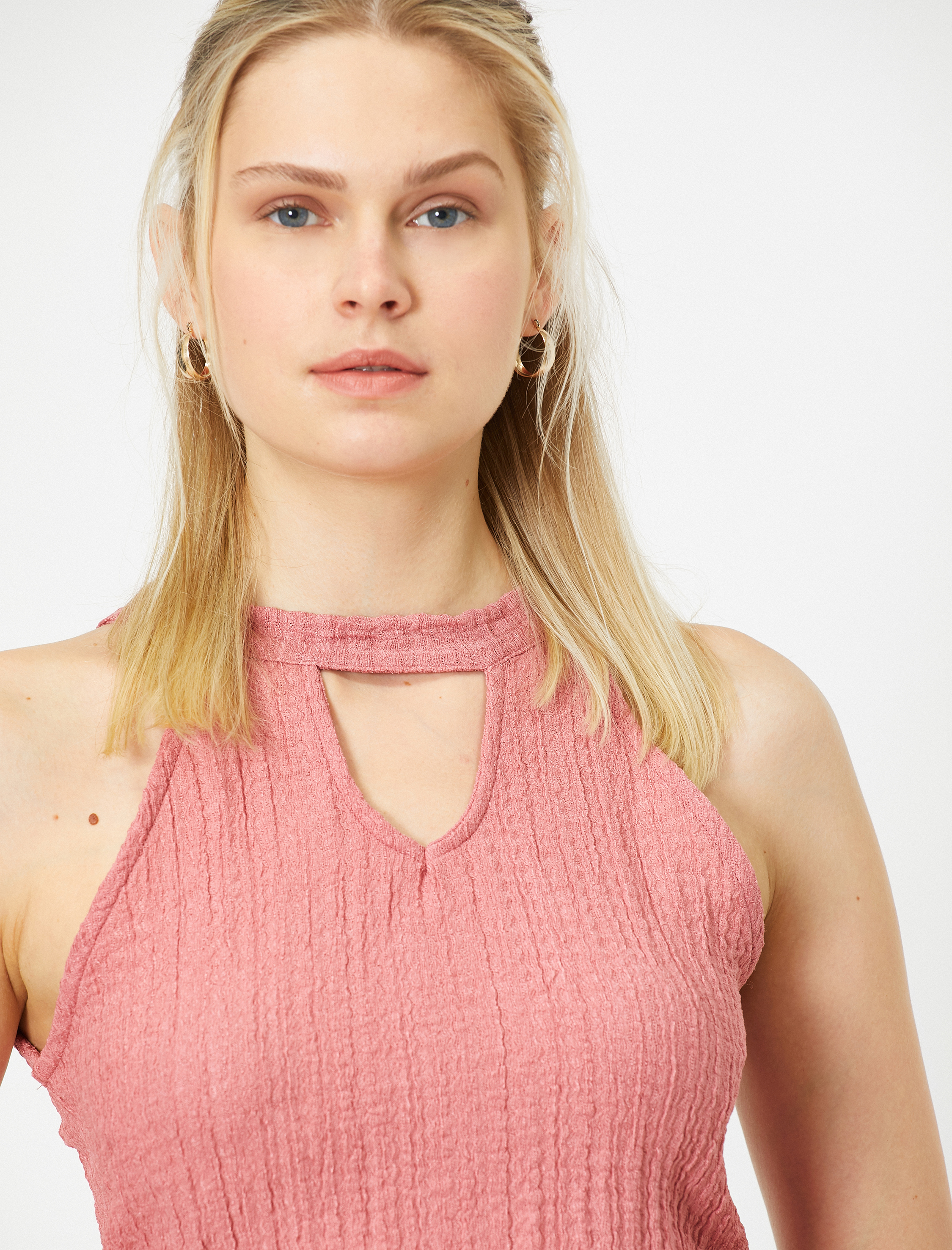 Yaka Detaylı Kolsuz Atlet