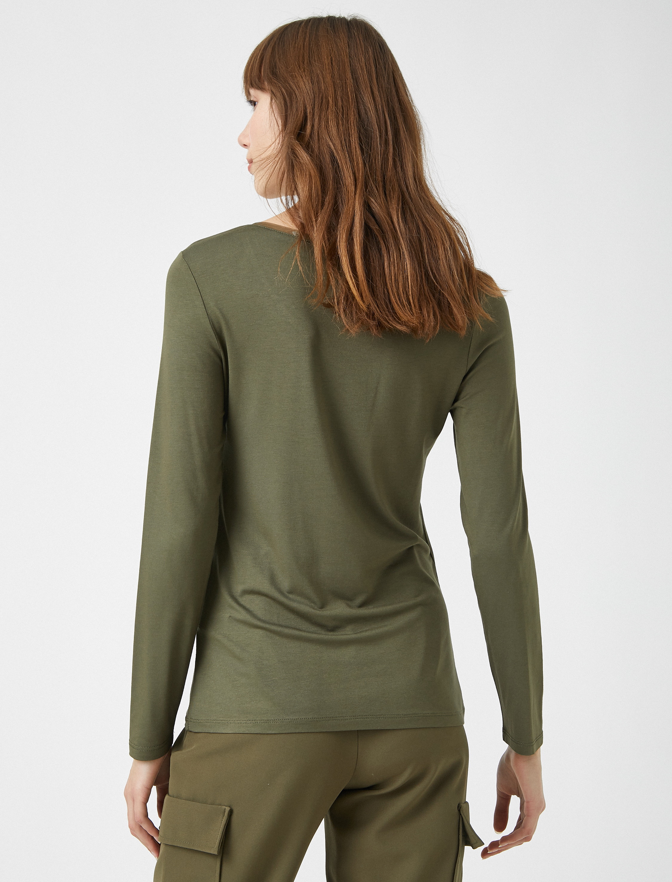   Uzun Kollu Tişört Tül Detaylı Yuvarlak Yaka