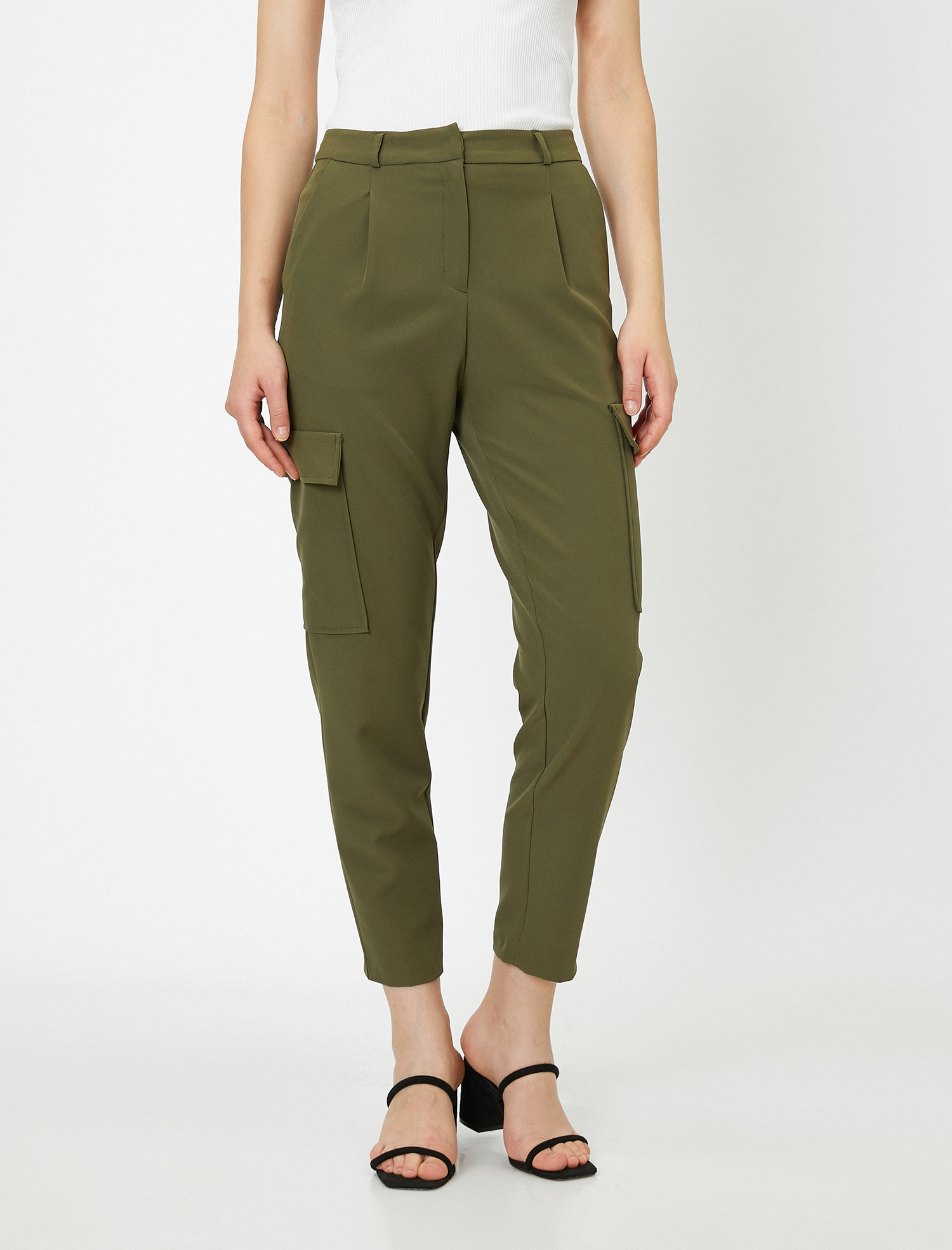   Cep Detaylı Pantolon