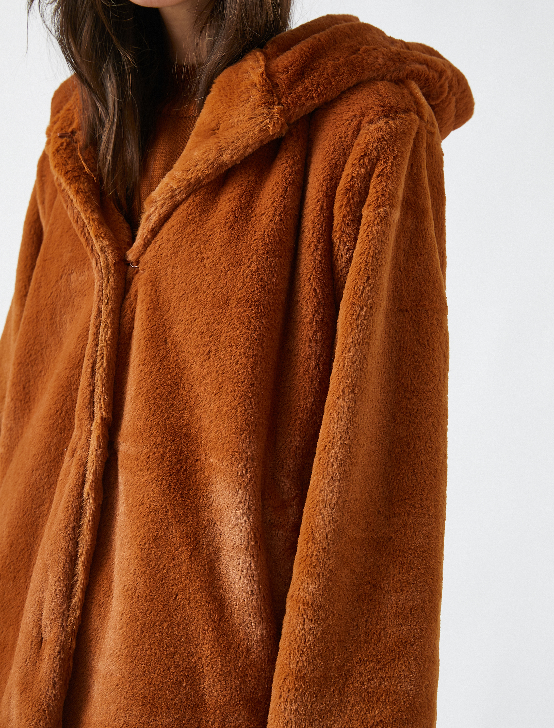   Kapüşonlu Suni Kürk Kısa Ceket