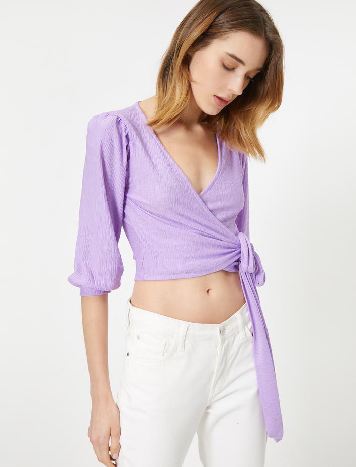  V Yaka Kısa Kollu Beli Bağlamalı Tişört