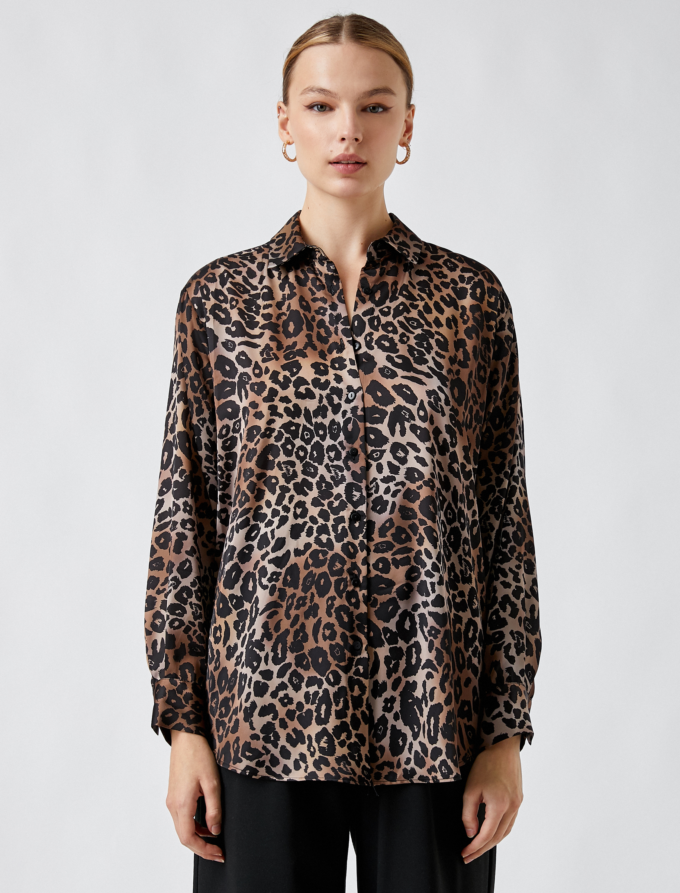   Leopar Desenli Klasik Yaka Oversize Gömlek
