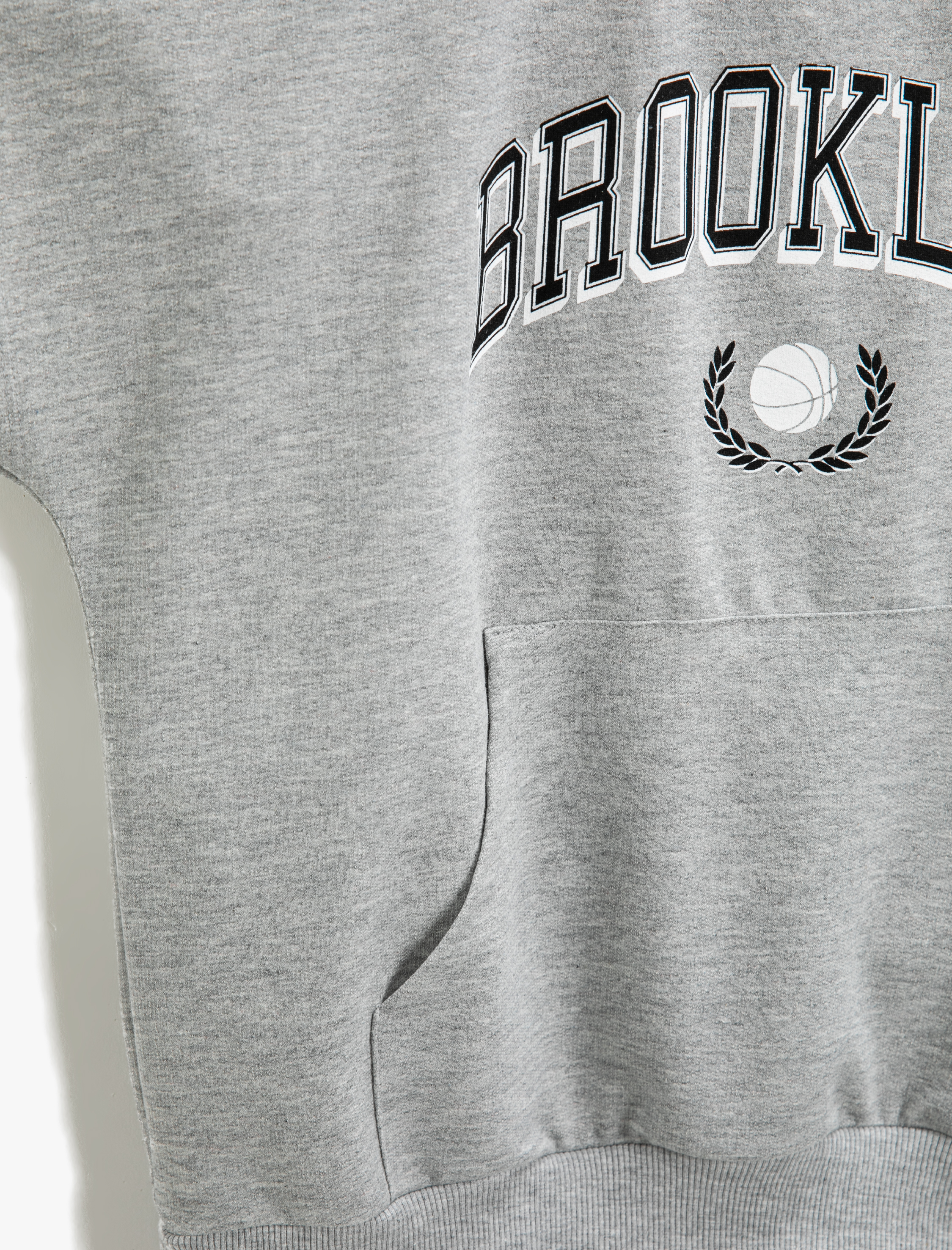  Erkek Çocuk Baskılı Kanguru Cepli Kısa Kollu Sweatshirt