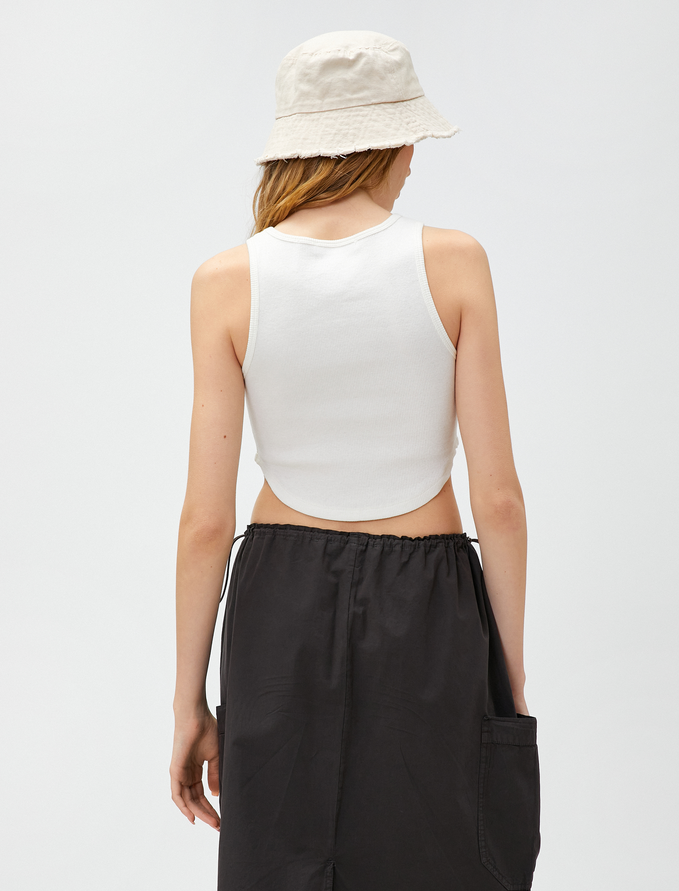   Halter Yaka Crop Atlet