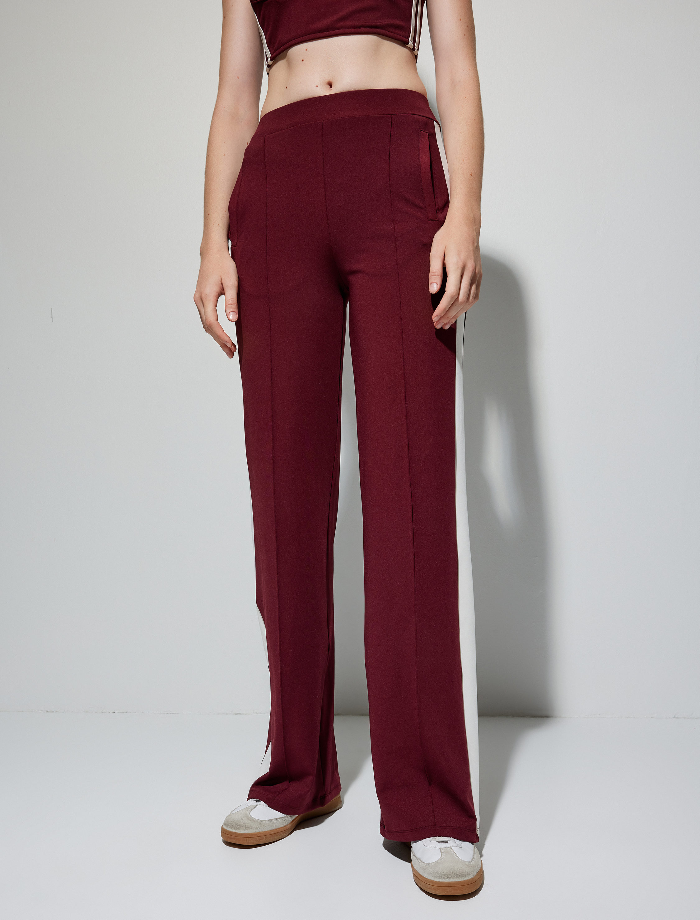   Biyeli Beli Lastikli Nervürlü Cep Detaylı İnterlok Eşofman Altı