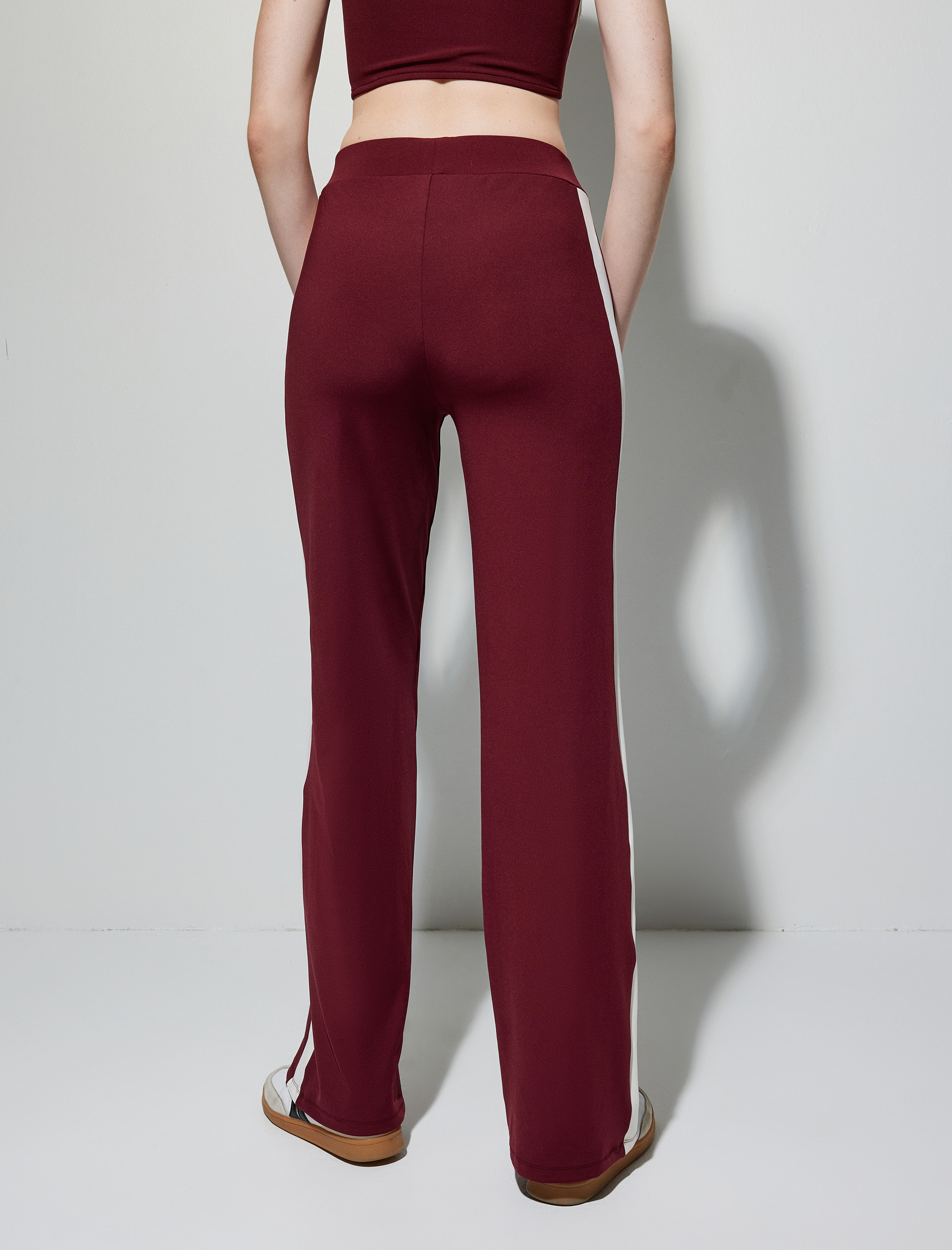   Biyeli Beli Lastikli Nervürlü Cep Detaylı İnterlok Eşofman Altı