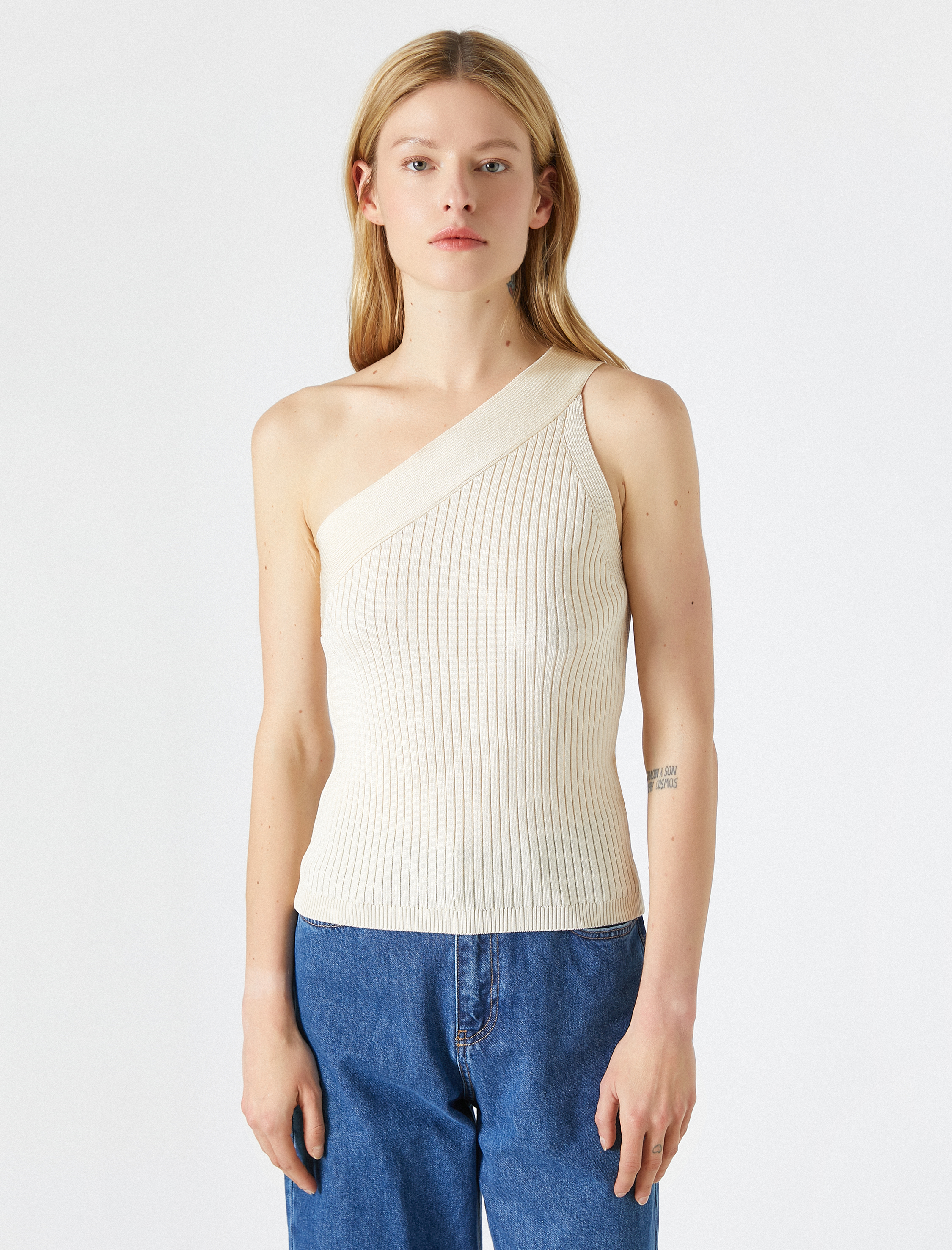   Tek Omuz Fitilli Atlet