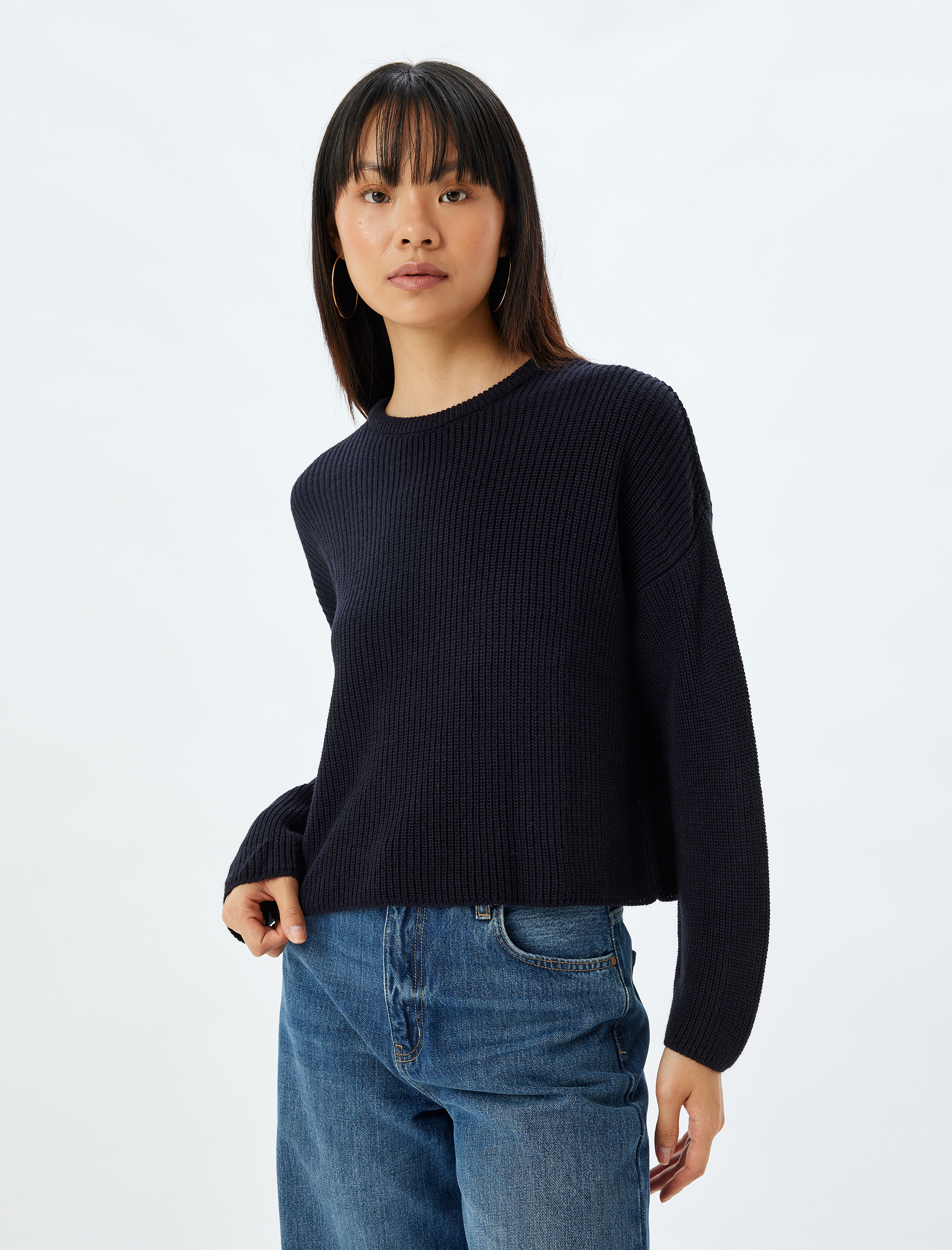 Basic Triko Kazak Yuvarlak Yaka Uzun Kollu Regular Fit