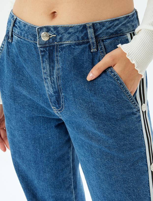 Düz Paça Kot Pantolon Şerit Detaylı Düğmeli Normal Bel Pamuklu - Longer Straight Jeans_4