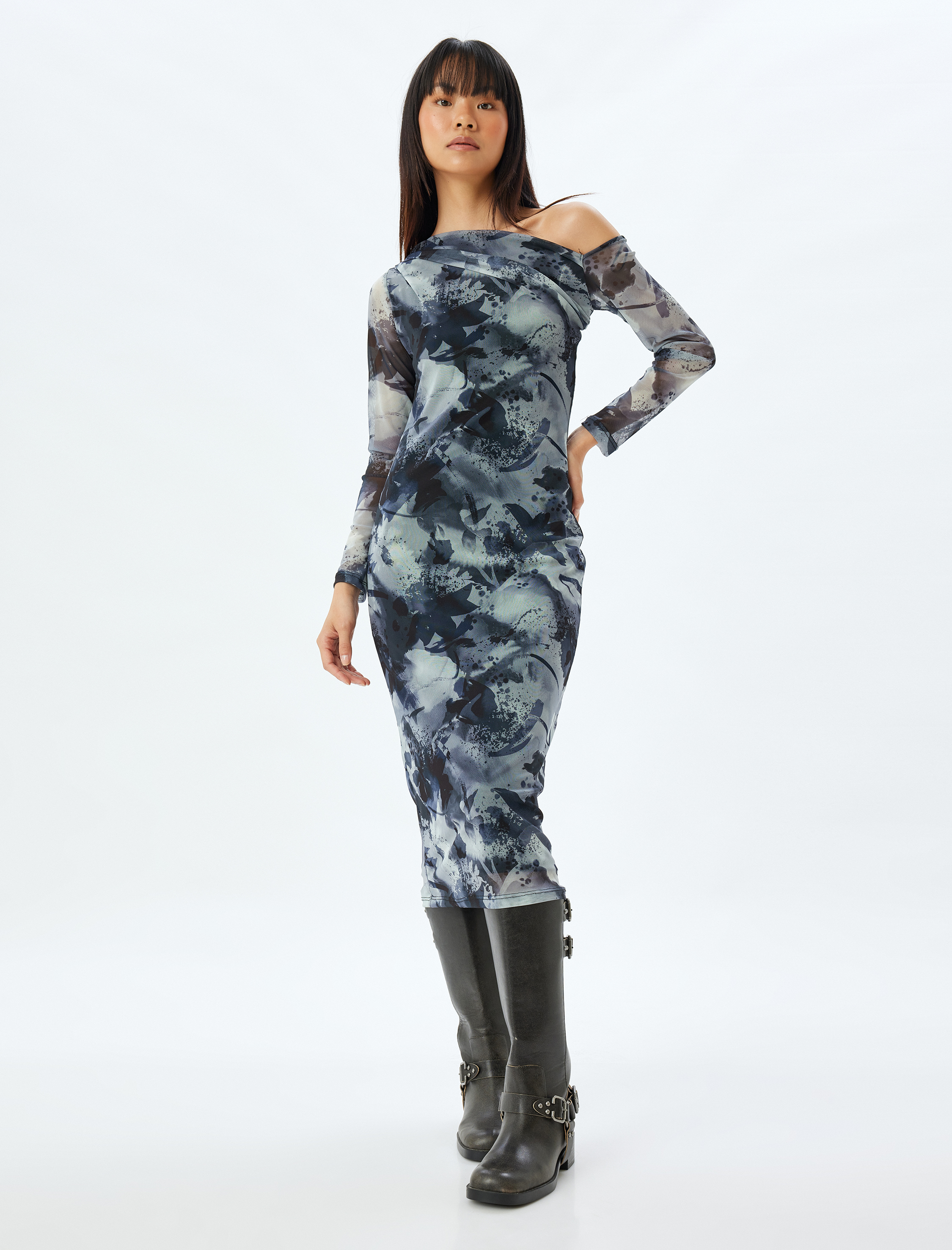   Omzu Açık Drapeli Asimetrik Kesim Midi Tül Elbise