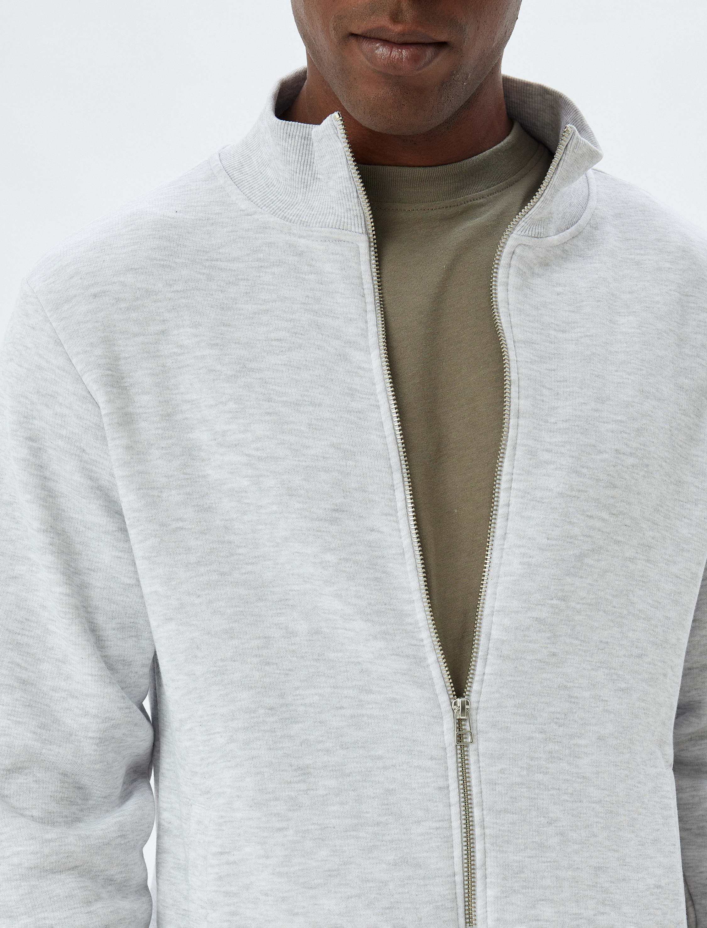   Şardonlu Pamuk Karışımlı Cep Detaylı Fermuarlı Dik Yaka Hırka