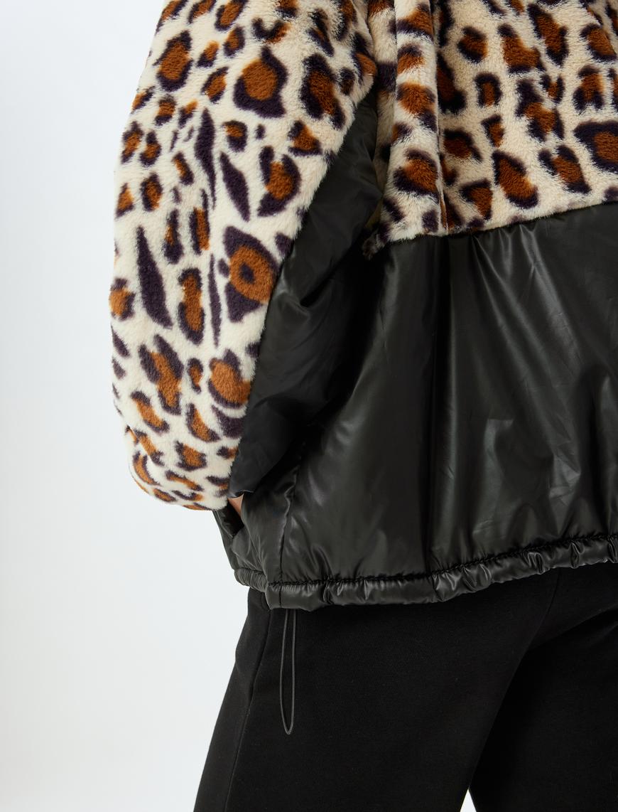  Leopar Ceket Oversize Suni Kürk Detaylı Kapüşonlu Fermuarlı Cepli Astarlı