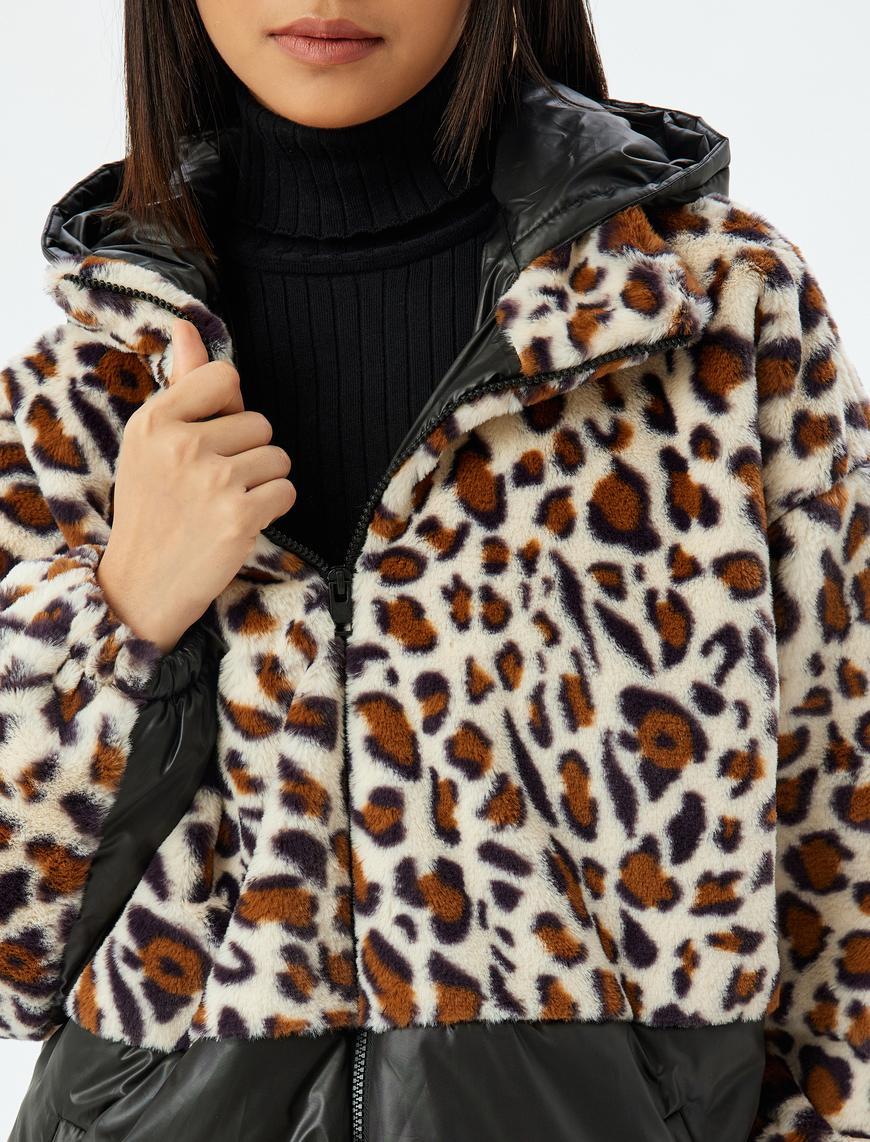   Leopar Ceket Oversize Suni Kürk Detaylı Kapüşonlu Fermuarlı Cepli Astarlı