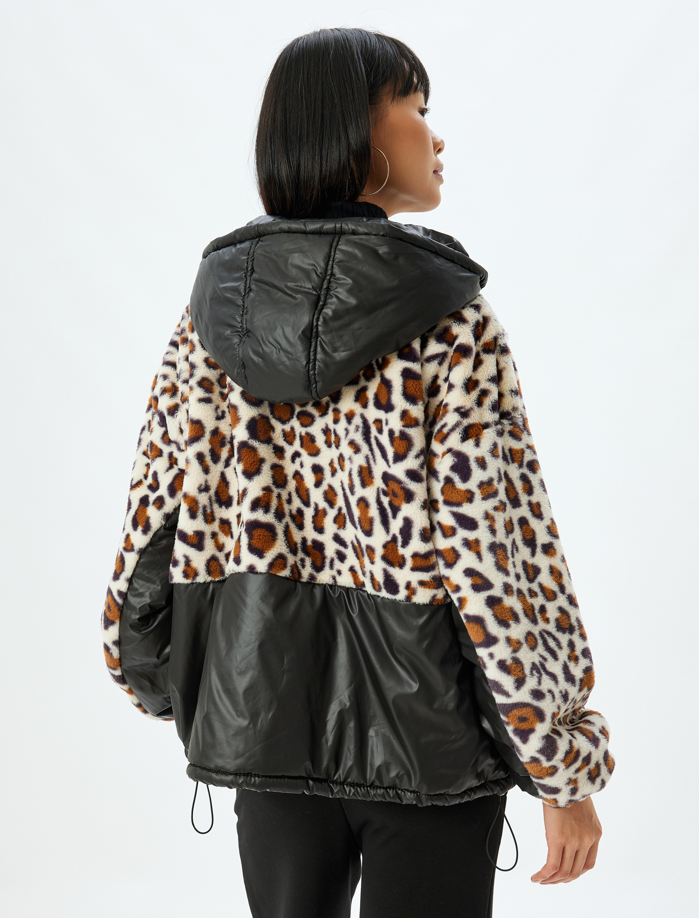   Leopar Ceket Oversize Suni Kürk Detaylı Kapüşonlu Fermuarlı Cepli Astarlı