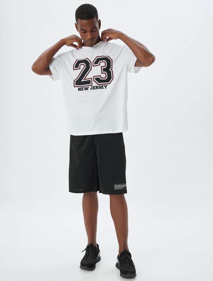  V Yaka Baskılı Kısa Kollu Oversize Spor Tişört