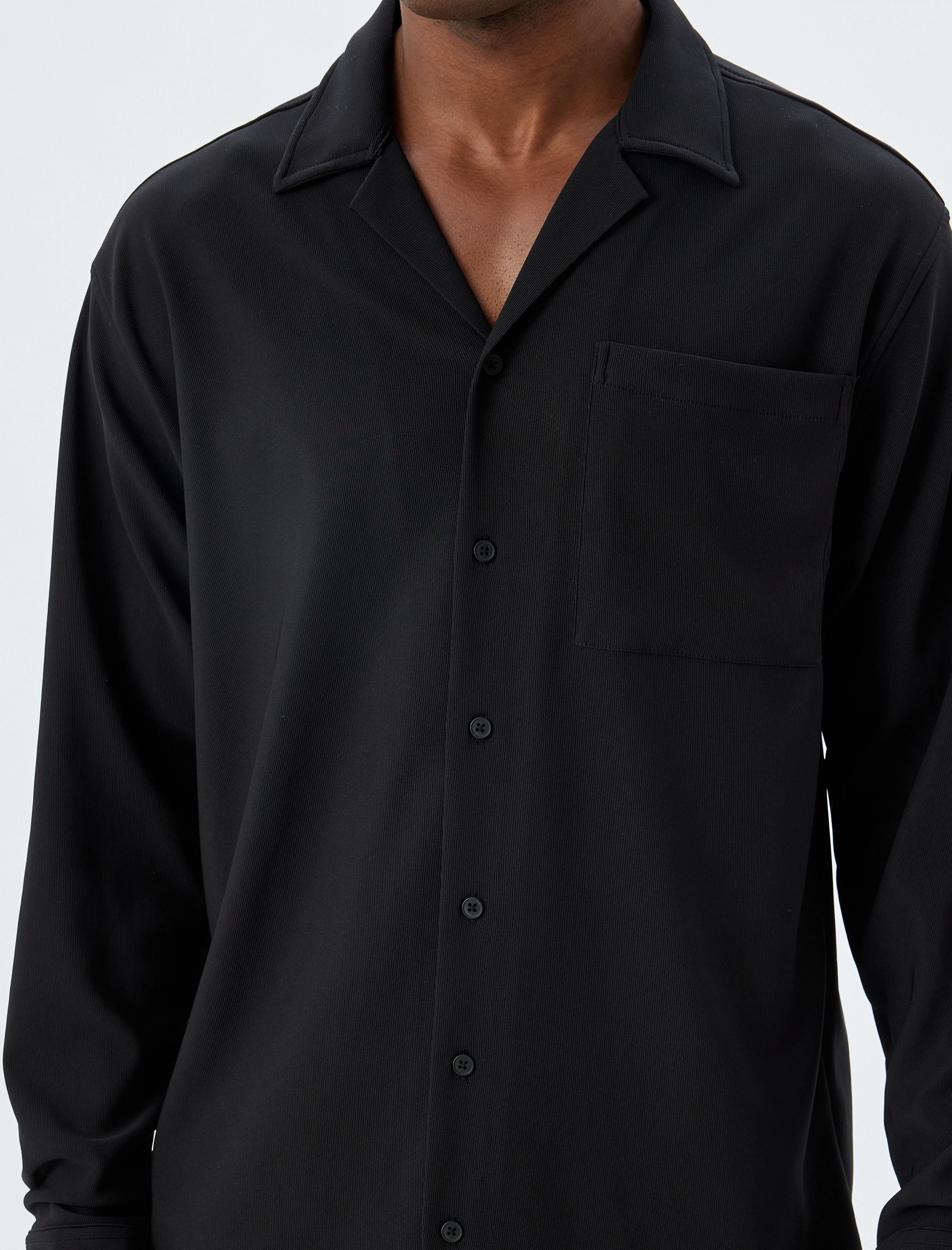   Basic Gömlek Uzun Kollu Devrik Yaka Cep Detaylı Düğmeli Regular Fit