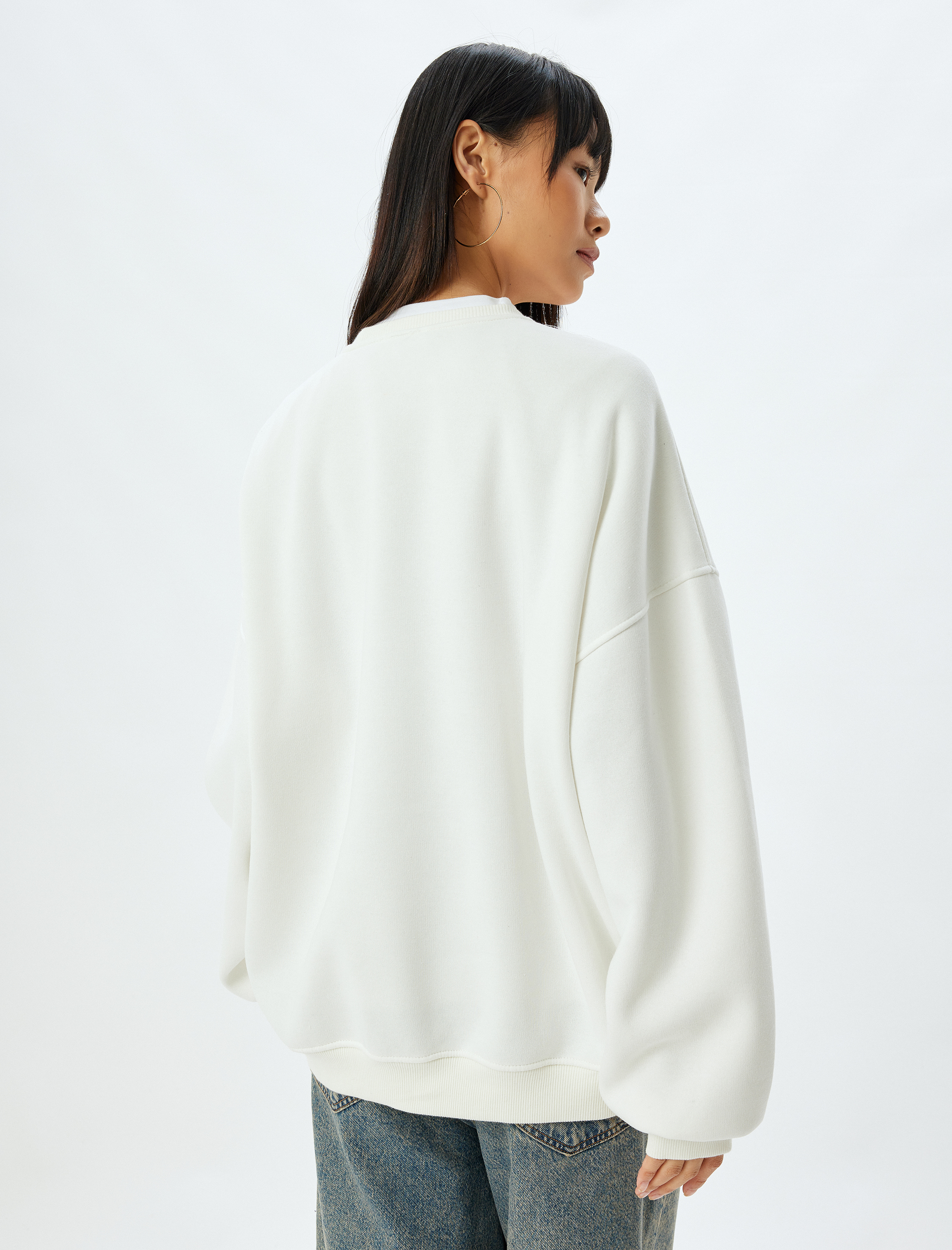   Şardonlu Oversize Sweatshirt Bisiklet Yaka Kolej Baskılı Uzun Kollu