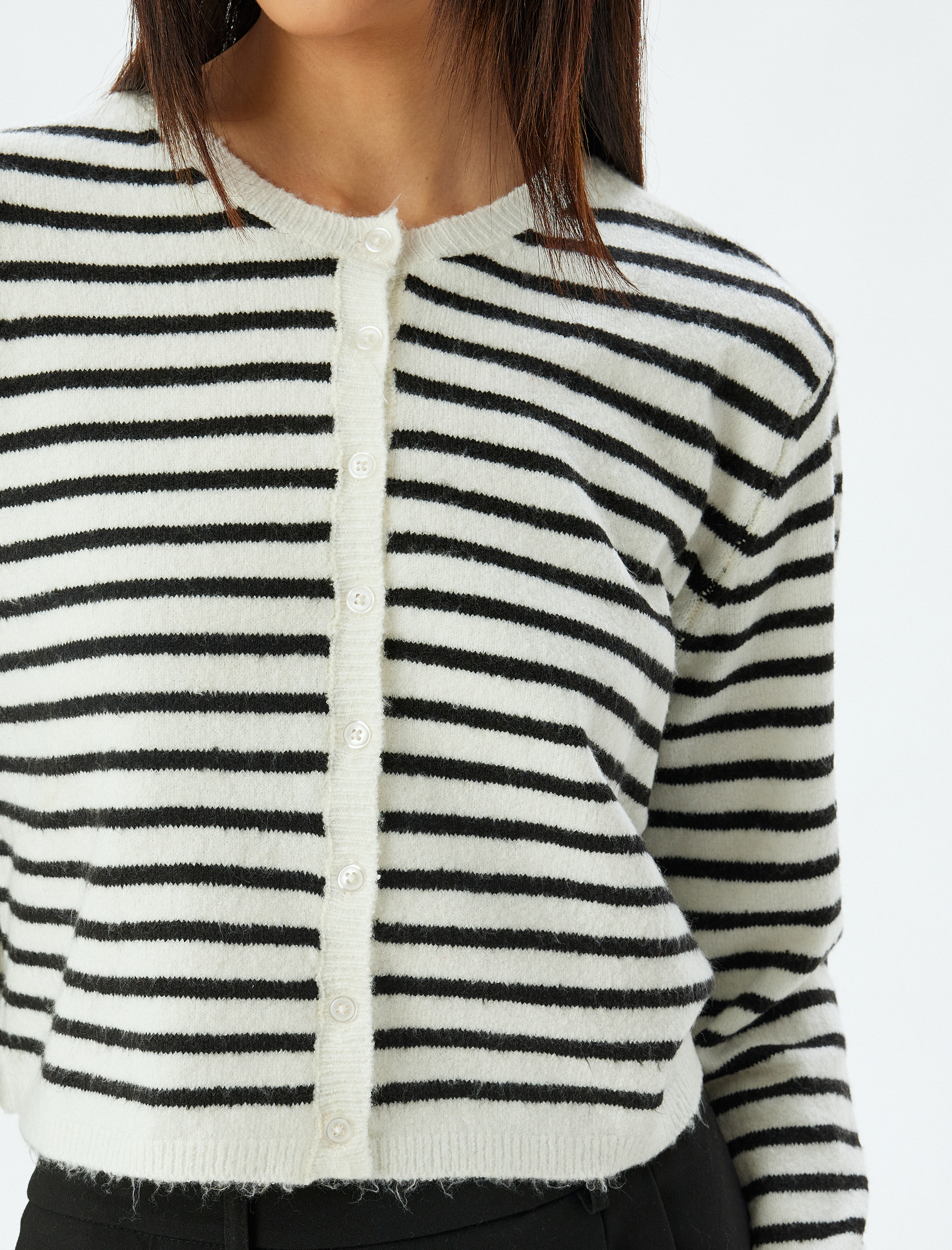   Bisiklet Yaka Hırka Uzun Kollu Düğmeli