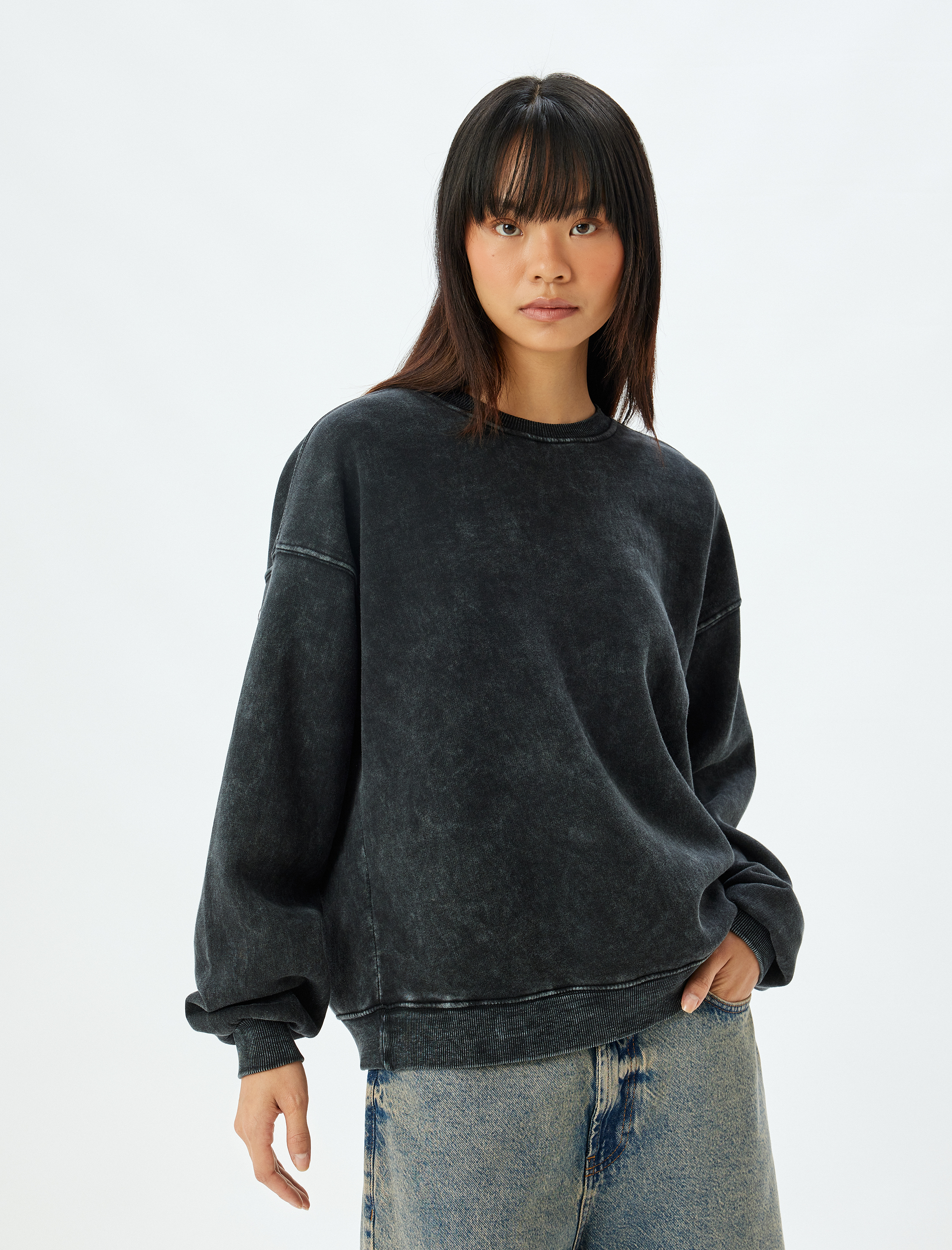   Şardonlu Oversize Sweatshirt Bisiklet Yaka Yıkamalı Uzun Kollu