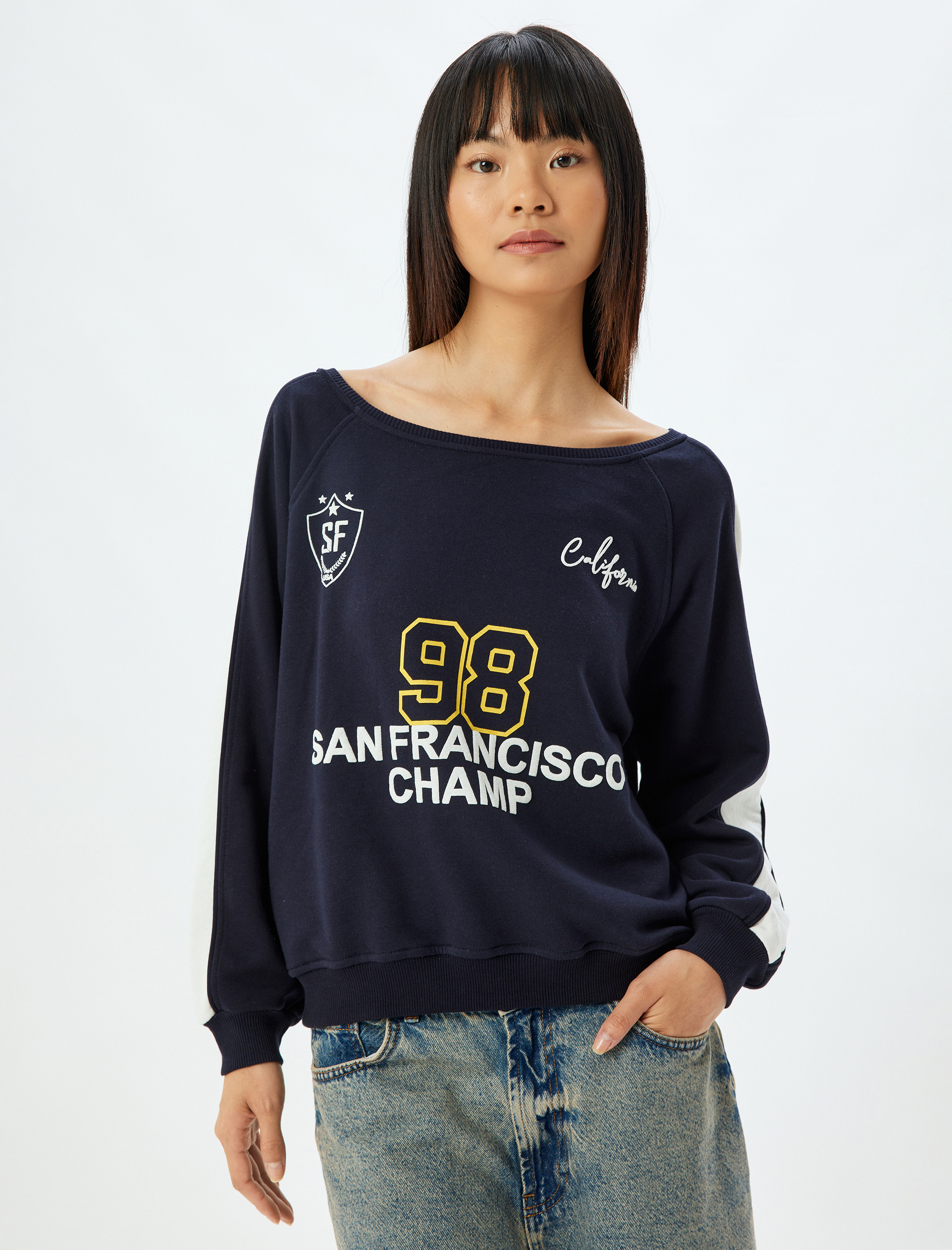   Oversize Kolej Sweatshirt Arkası Baskılı Kayık Yaka Şardonlu